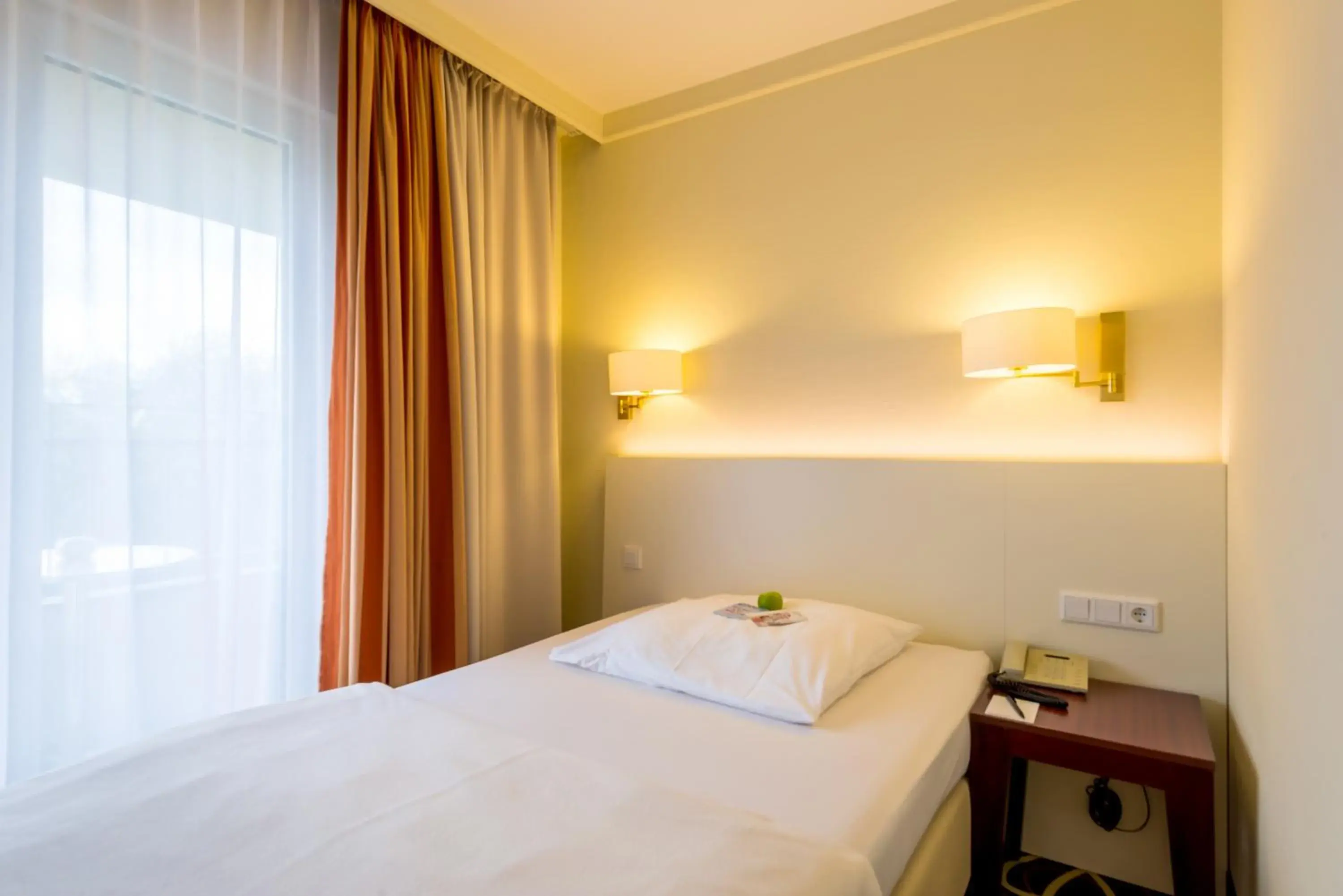 Standard Single Room in Relexa Hotel Stuttgarter Hof