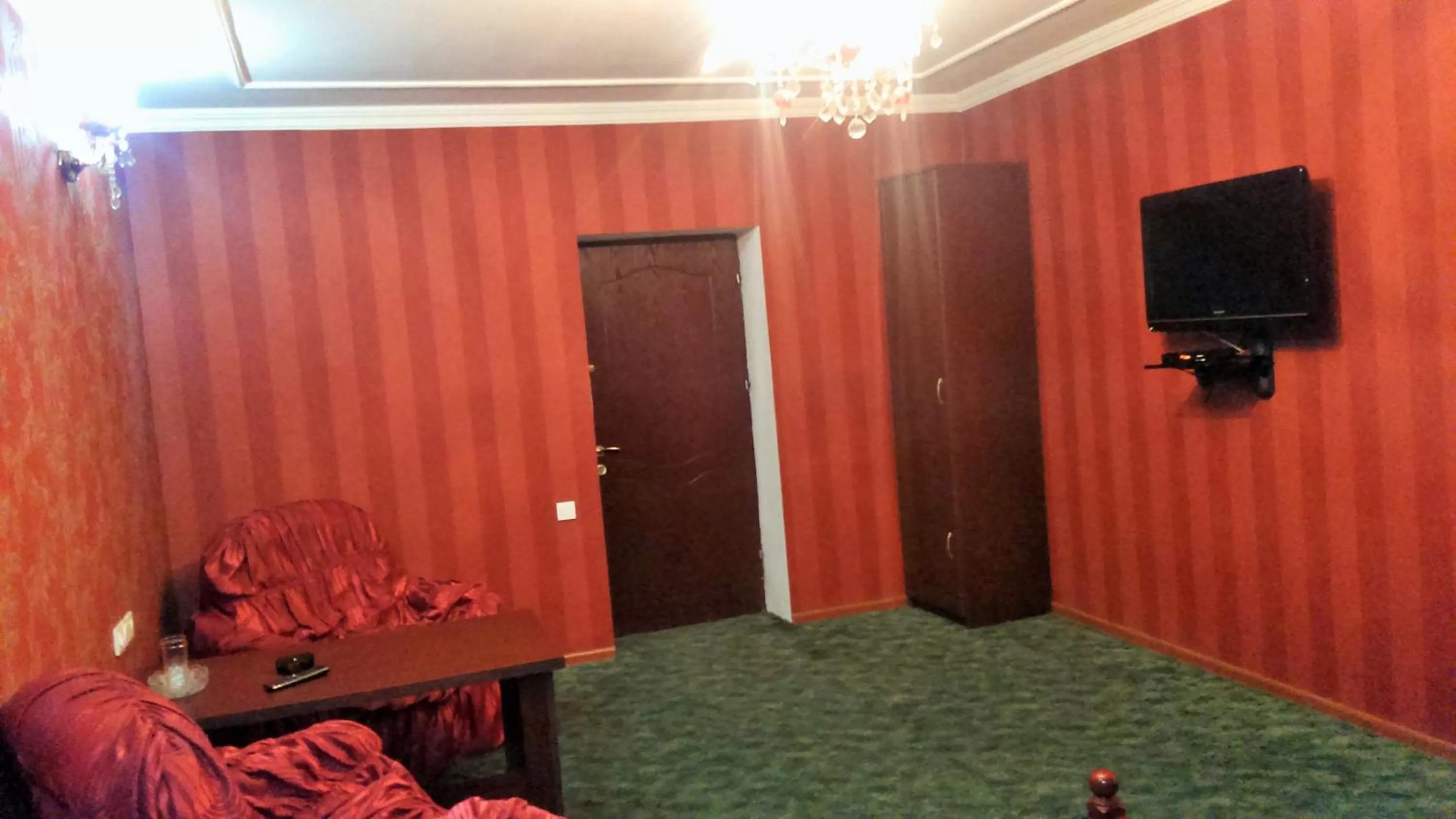 Hotel Lilo near Airport