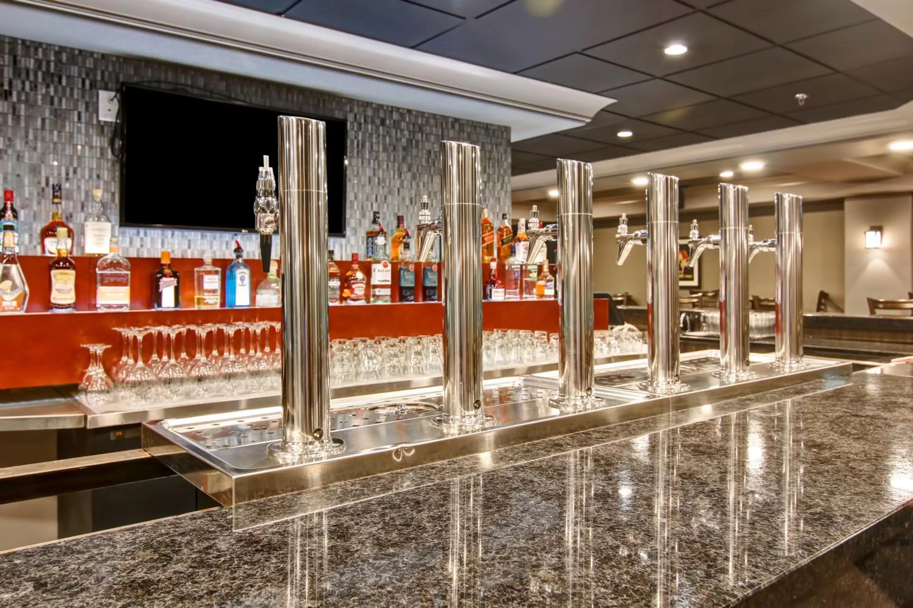 Lounge or bar, Banquet Facilities in Chateau Nova Yellowknife