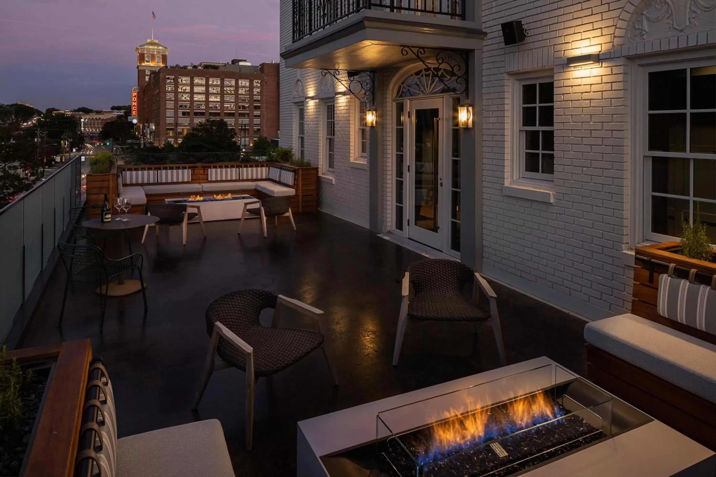 Balcony/Terrace in Wylie Hotel Atlanta, Tapestry Collection by Hilton