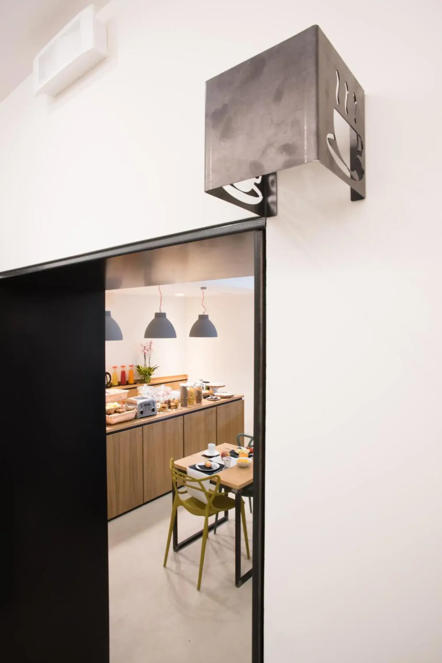 Lounge or bar, Bed in Viminale View Hotel Lounge or bar, Bed in Viminale View Hotel