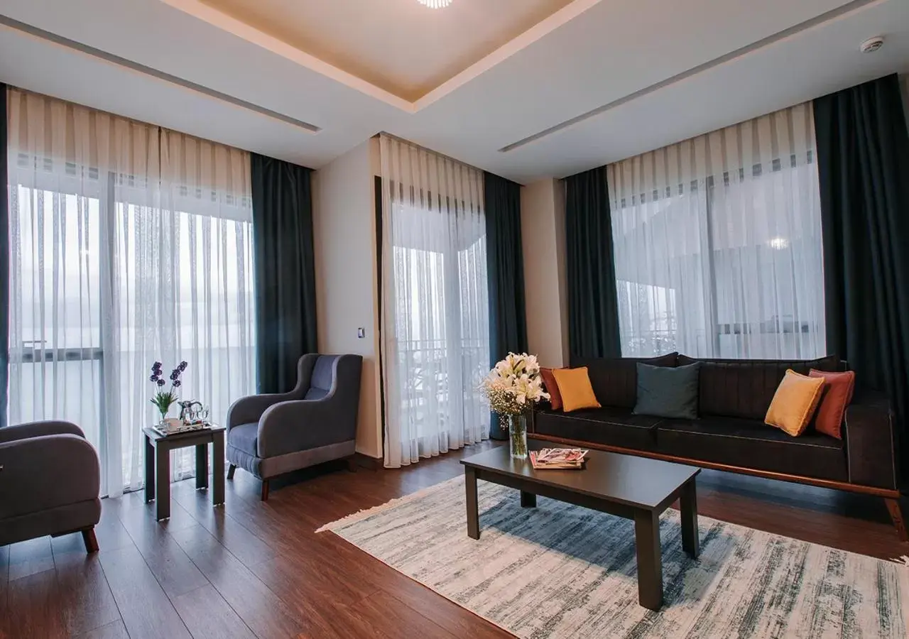 Living room, Seating Area in Peerless Villas Hotel