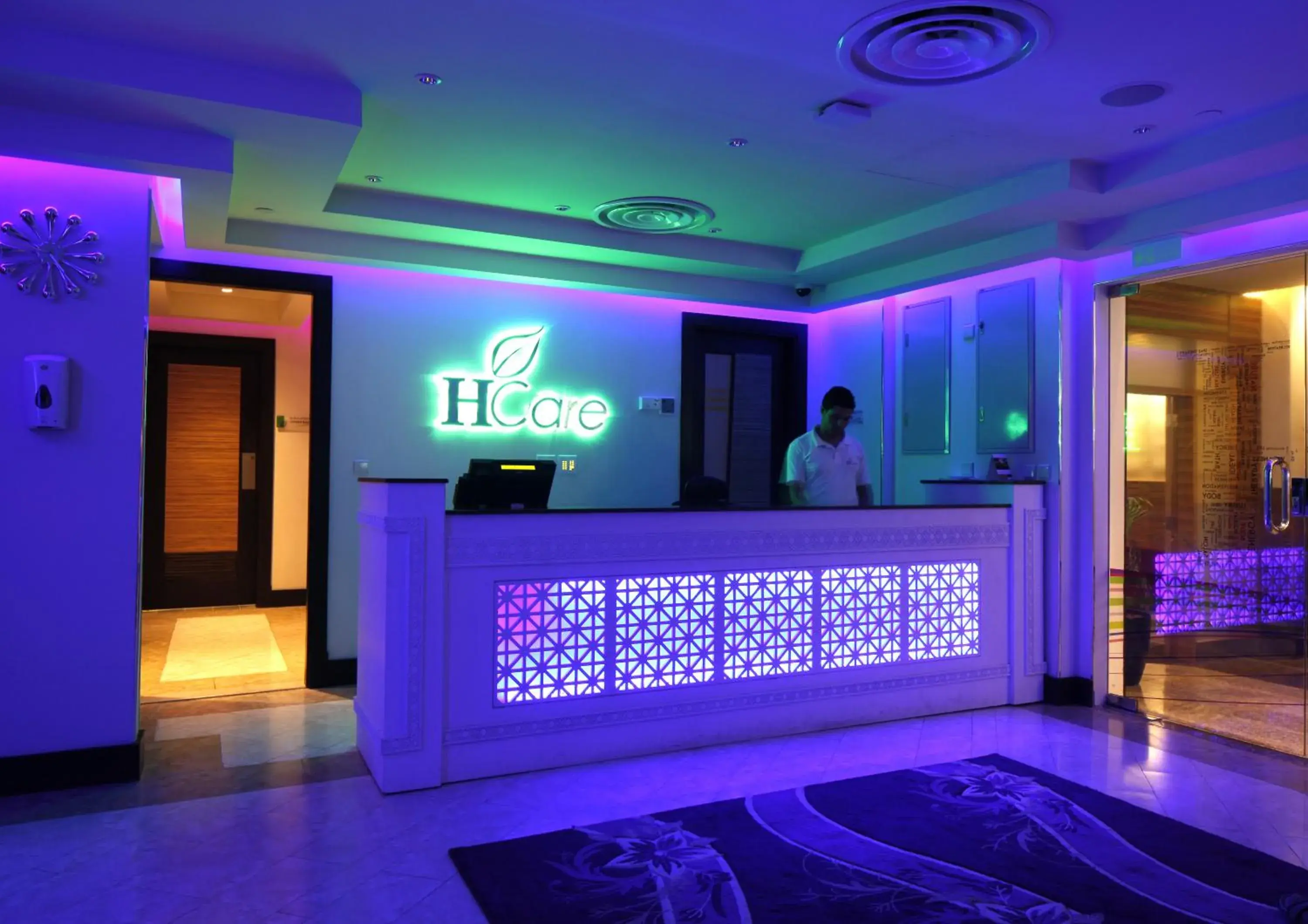 Massage in Novotel Dammam Business Park