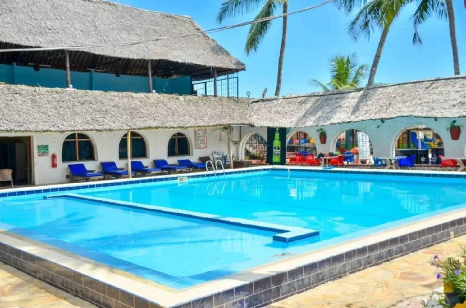 Swimming Pool in Jangwani Sea Breeze Resort