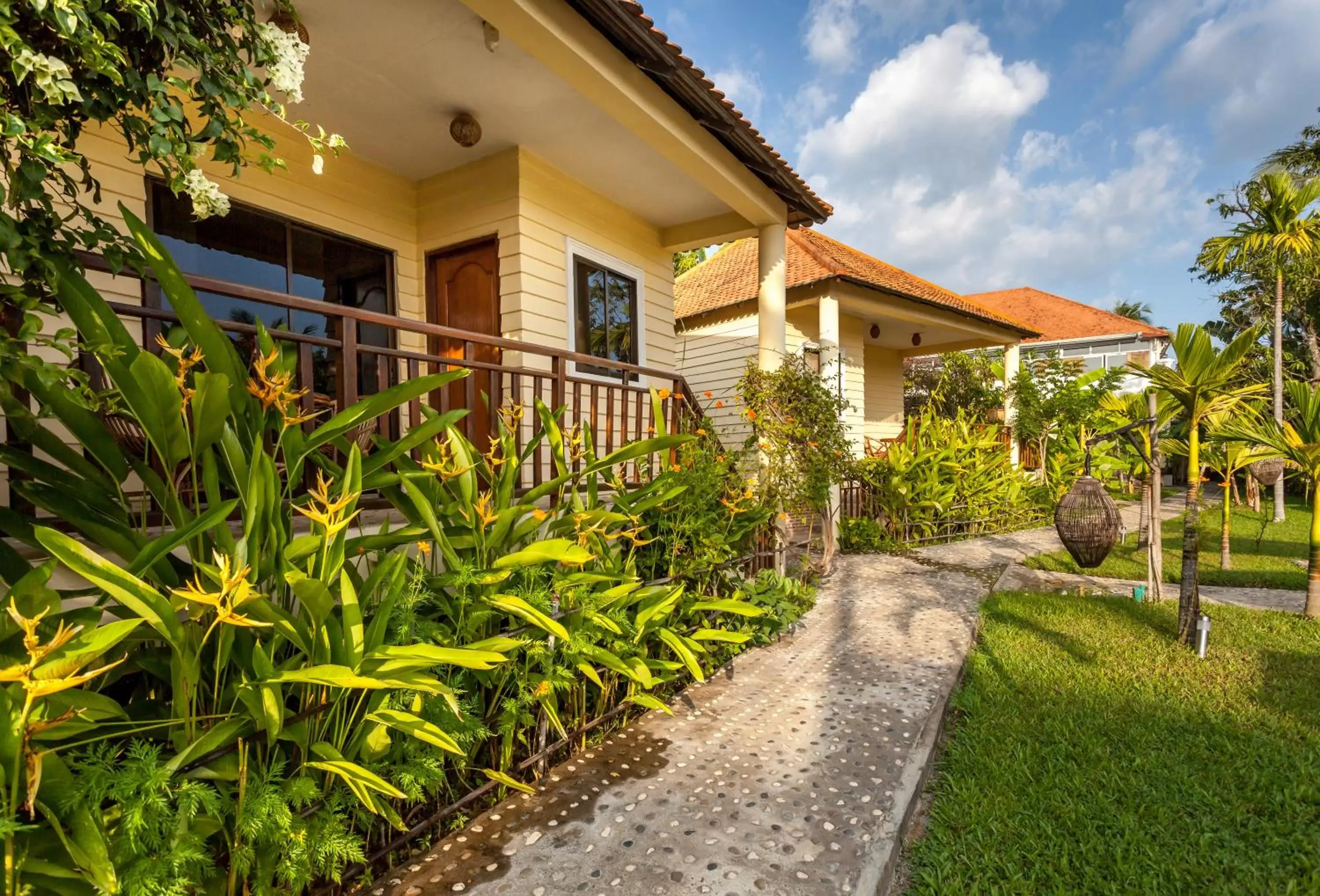 Garden, Property Building in Au Cabaret Vert