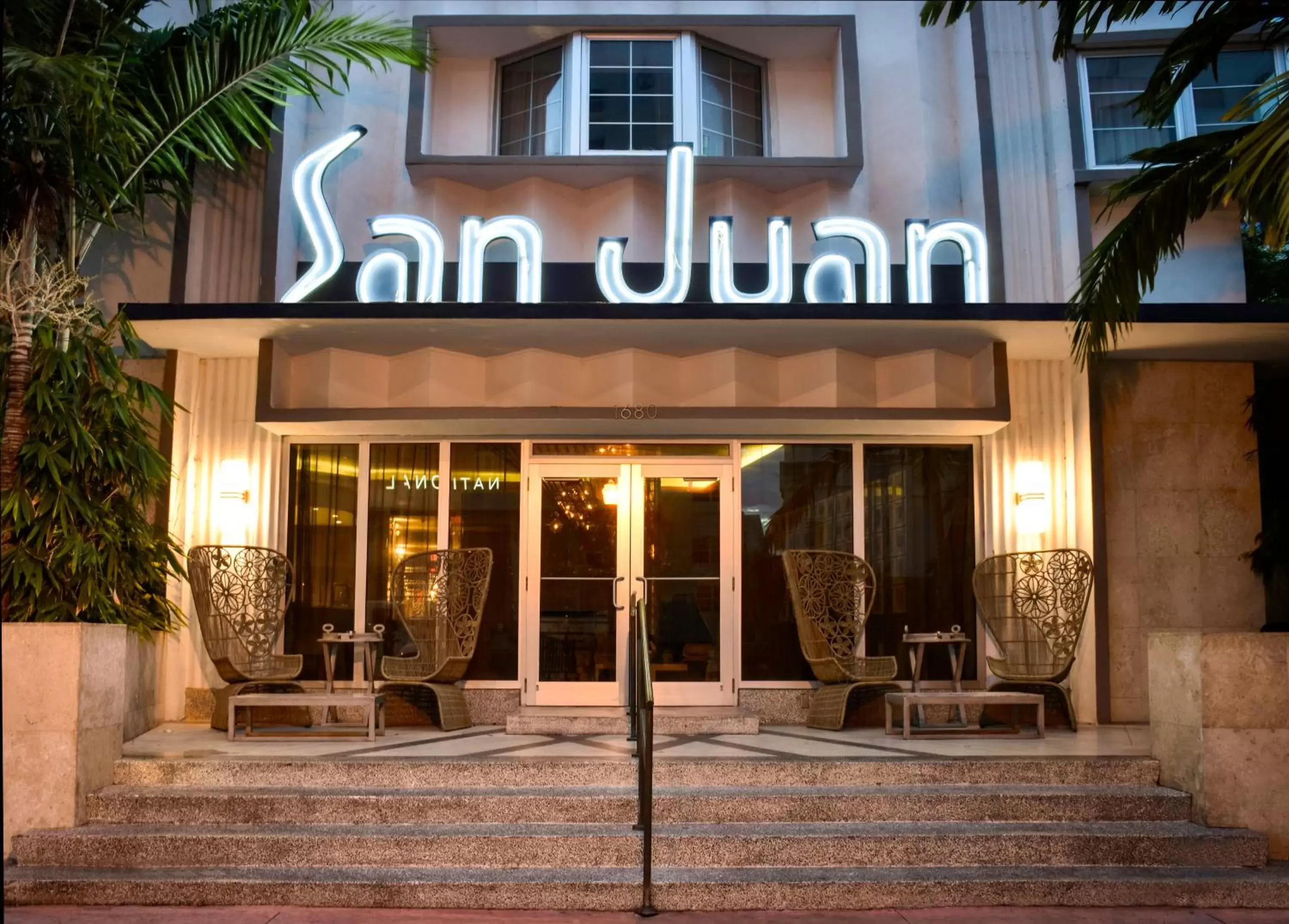 Property building in San Juan Hotel Miami Beach