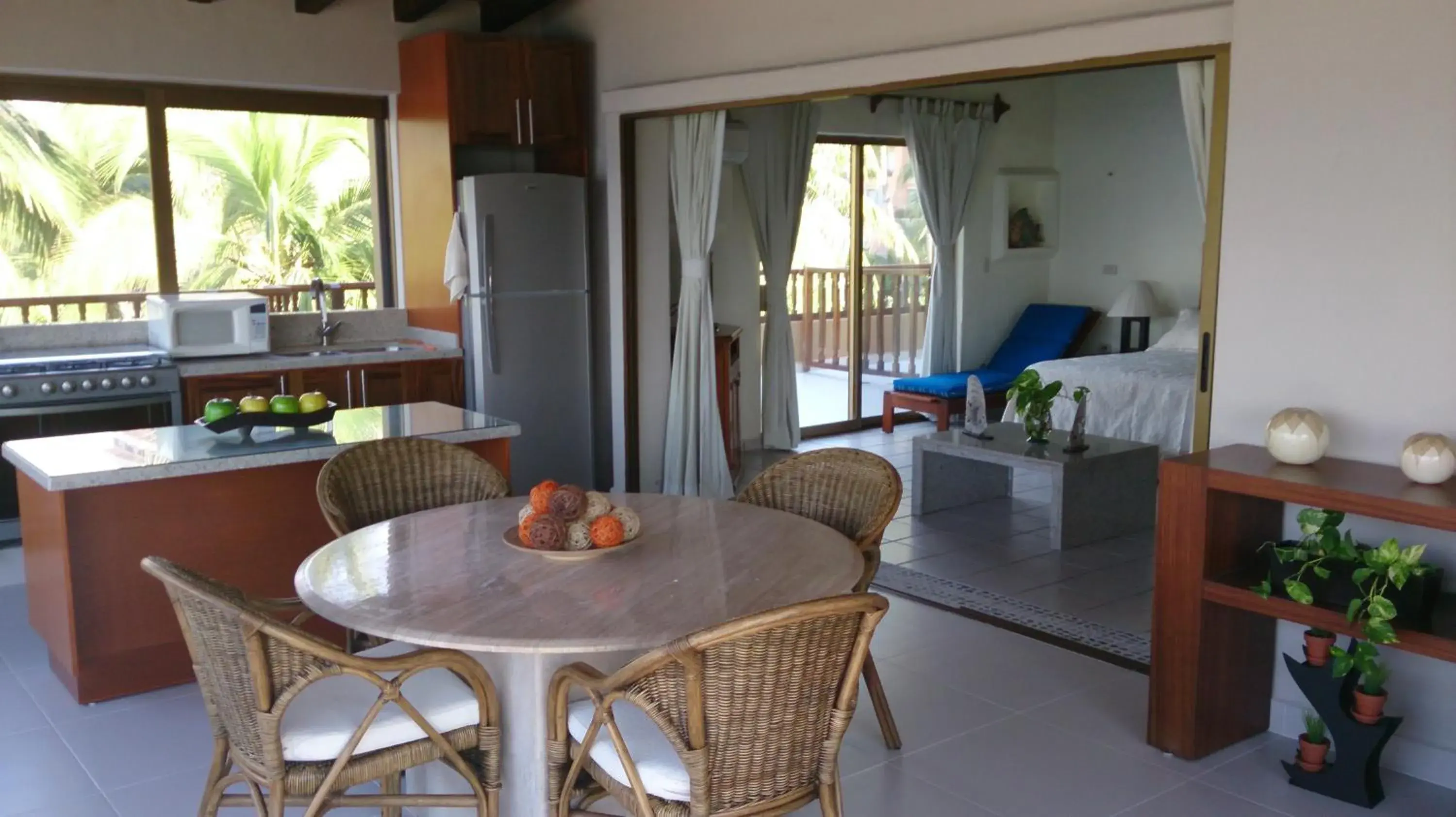 Living room, Dining Area in Villas del Sol en Los Tules