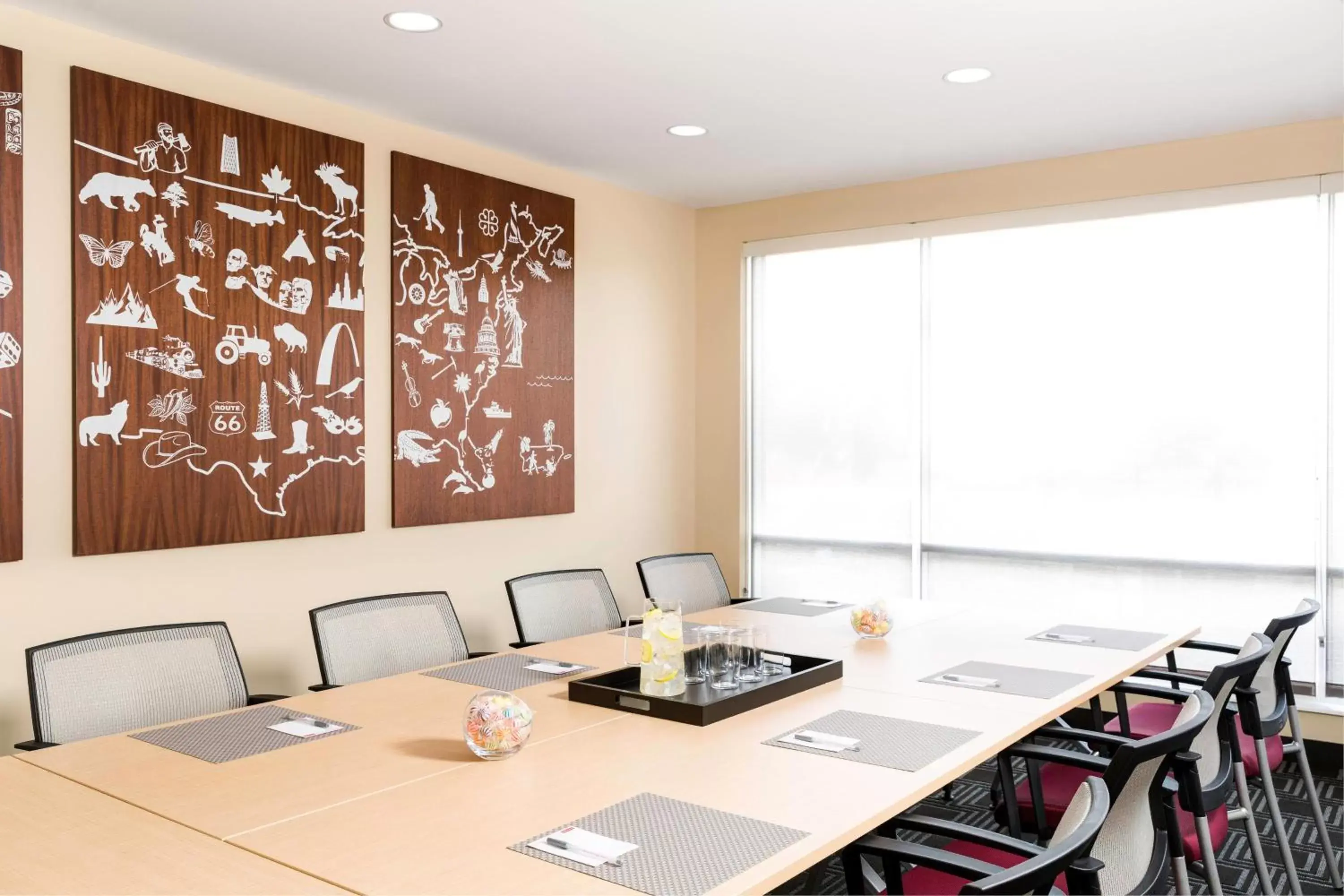 Meeting/conference room in TownePlace Suites by Marriott Pittsburgh Harmarville