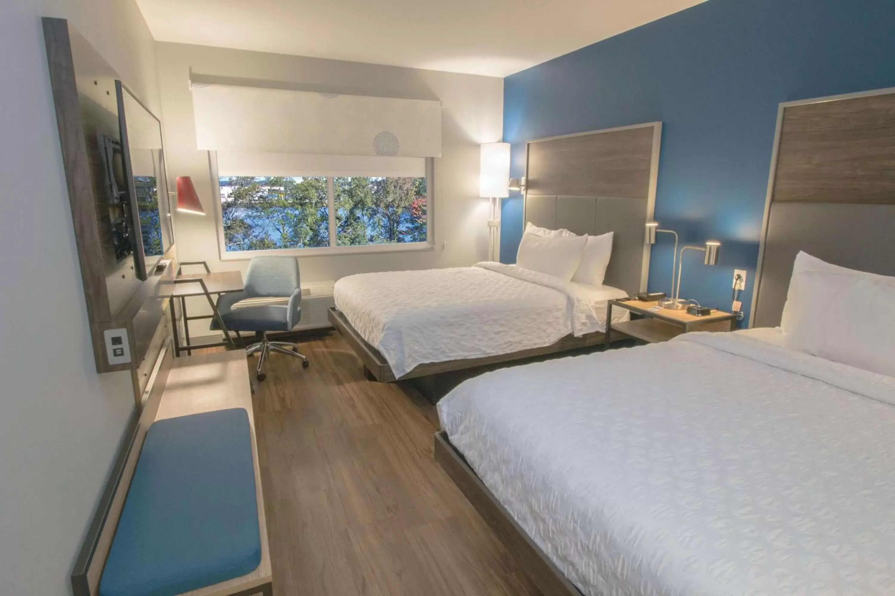 Bedroom in Tru By Hilton Norfolk Airport, Va