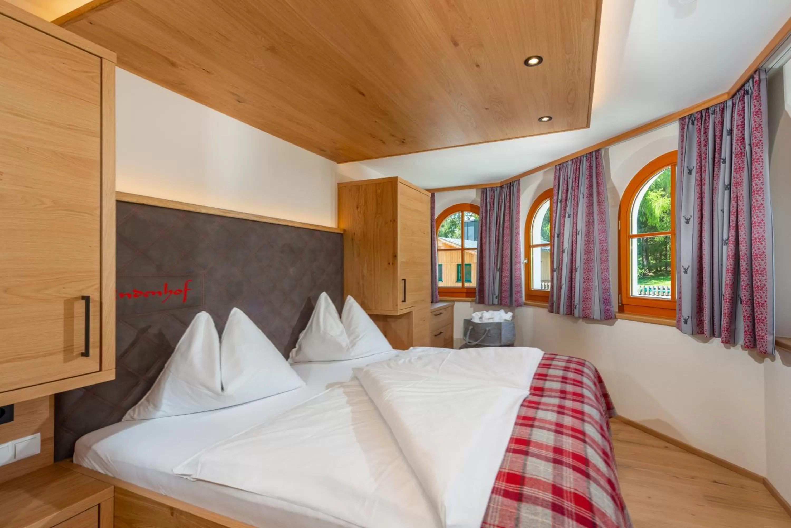 Bedroom, Bed in Hotel Lindenhof