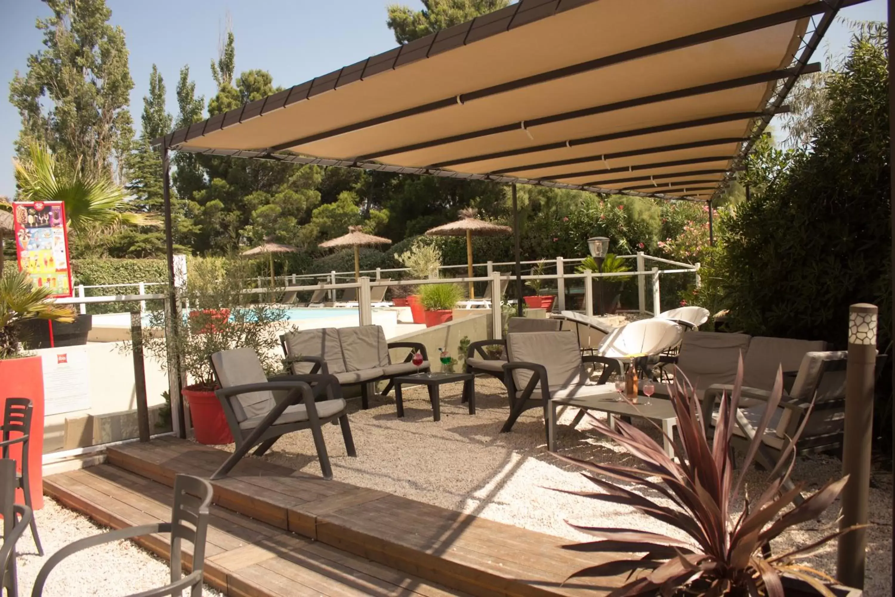 Area and facilities, Restaurant/Places to Eat in ibis Marseille Provence Aéroport