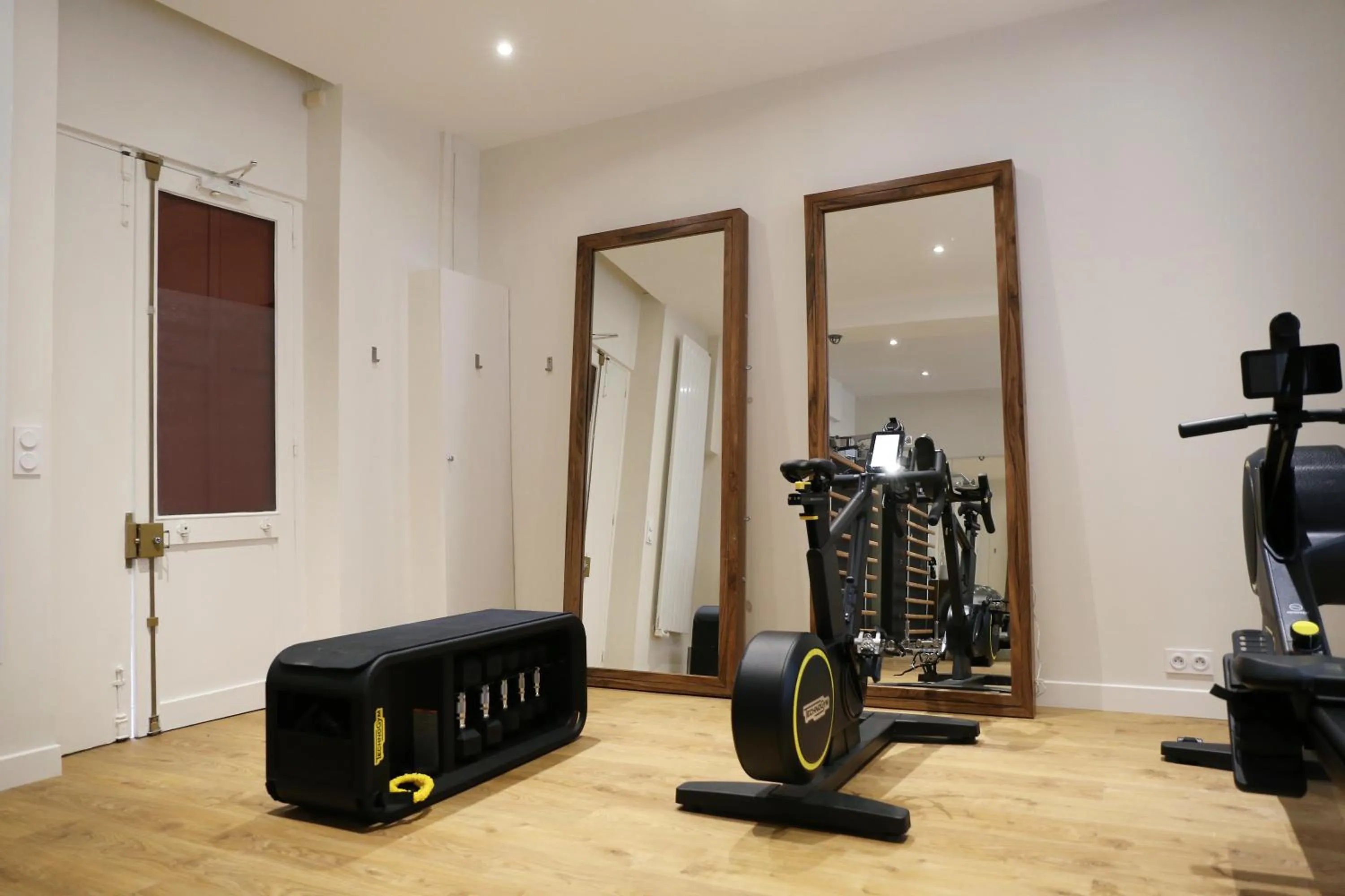 Fitness centre/facilities in Hôtel Jules & Jim