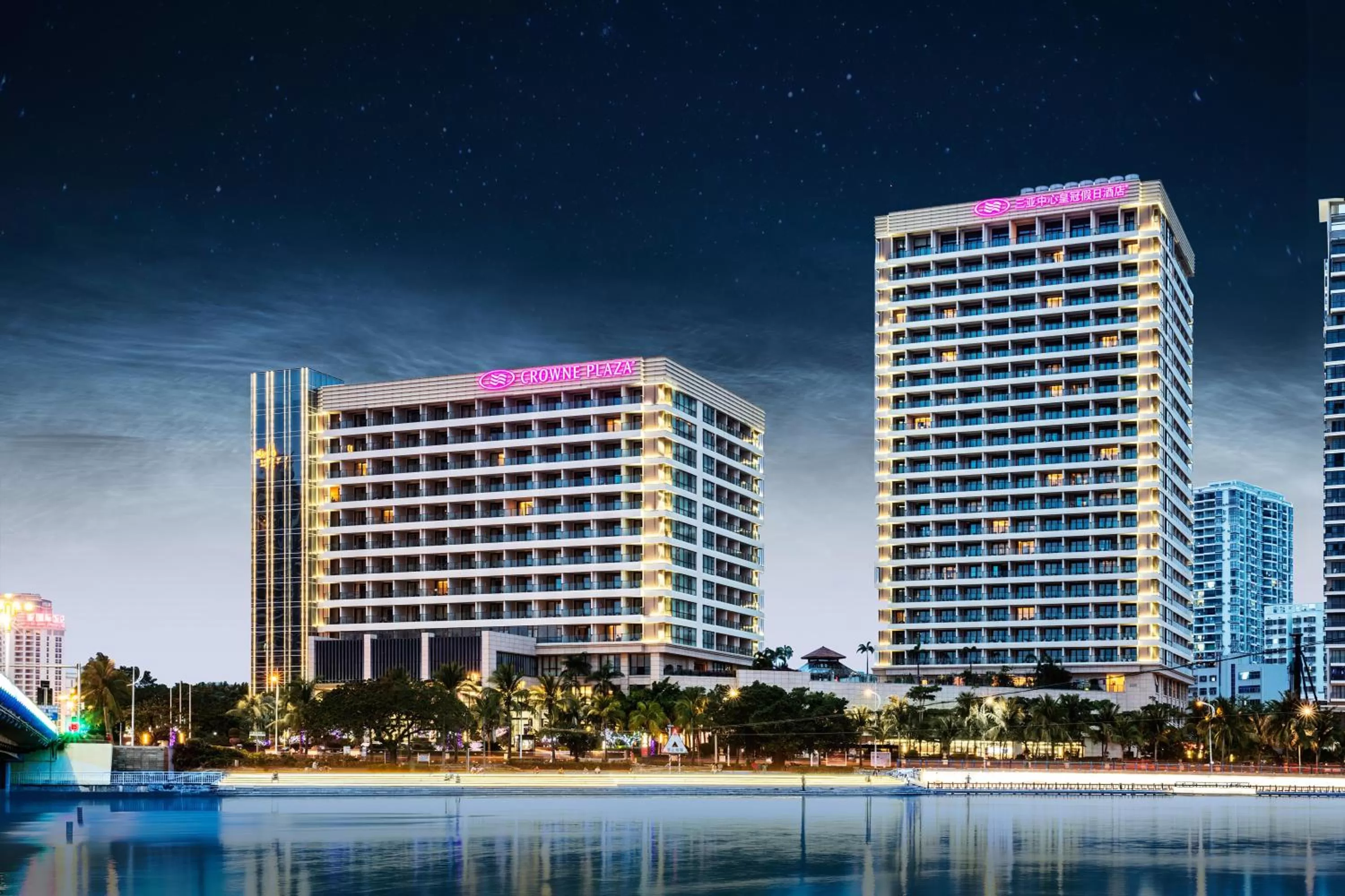 Property building in Crowne Plaza Sanya City Center by IHG