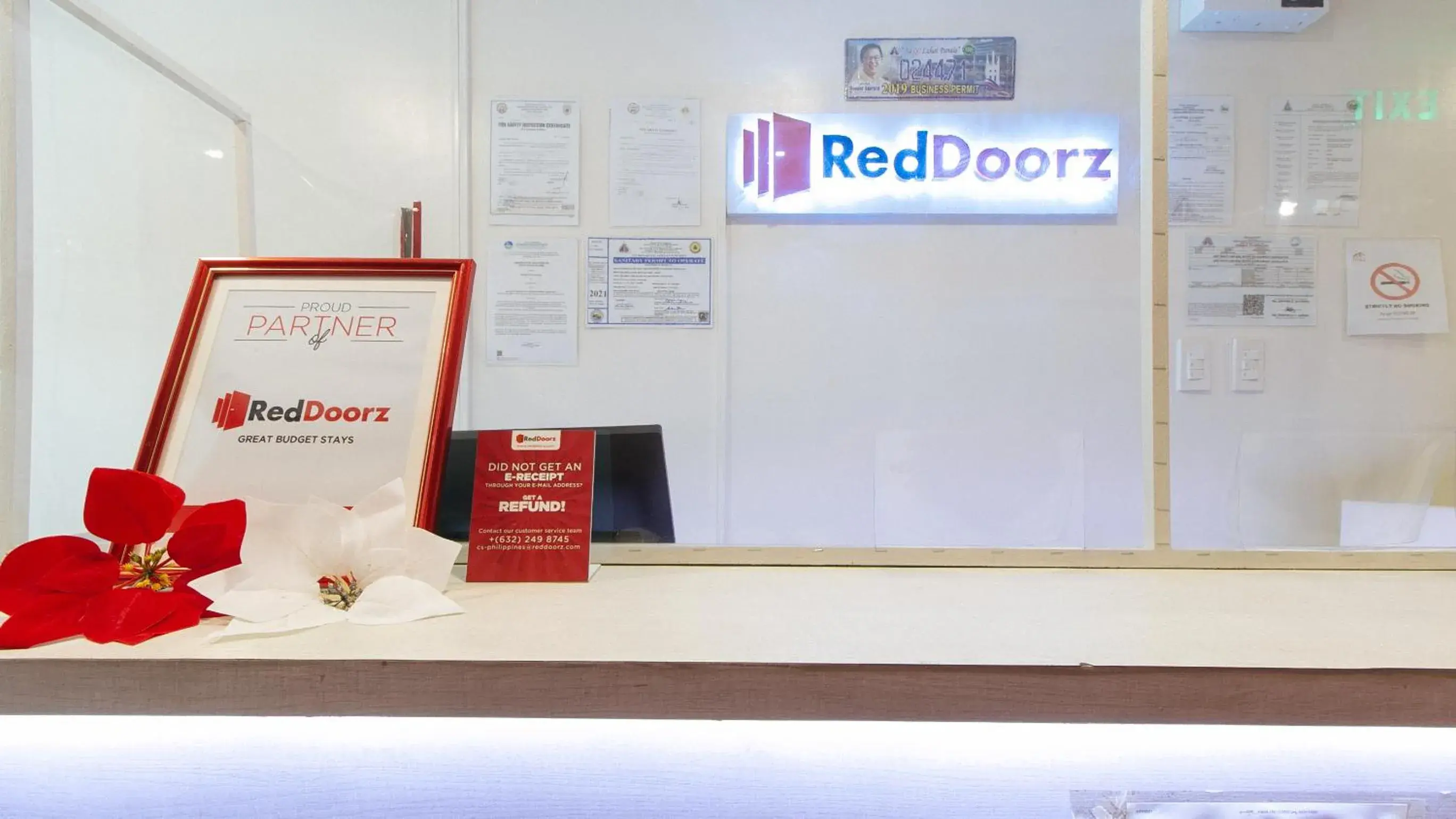 Lobby or reception in RedDoorz near Fernwoods Garden Quezon City