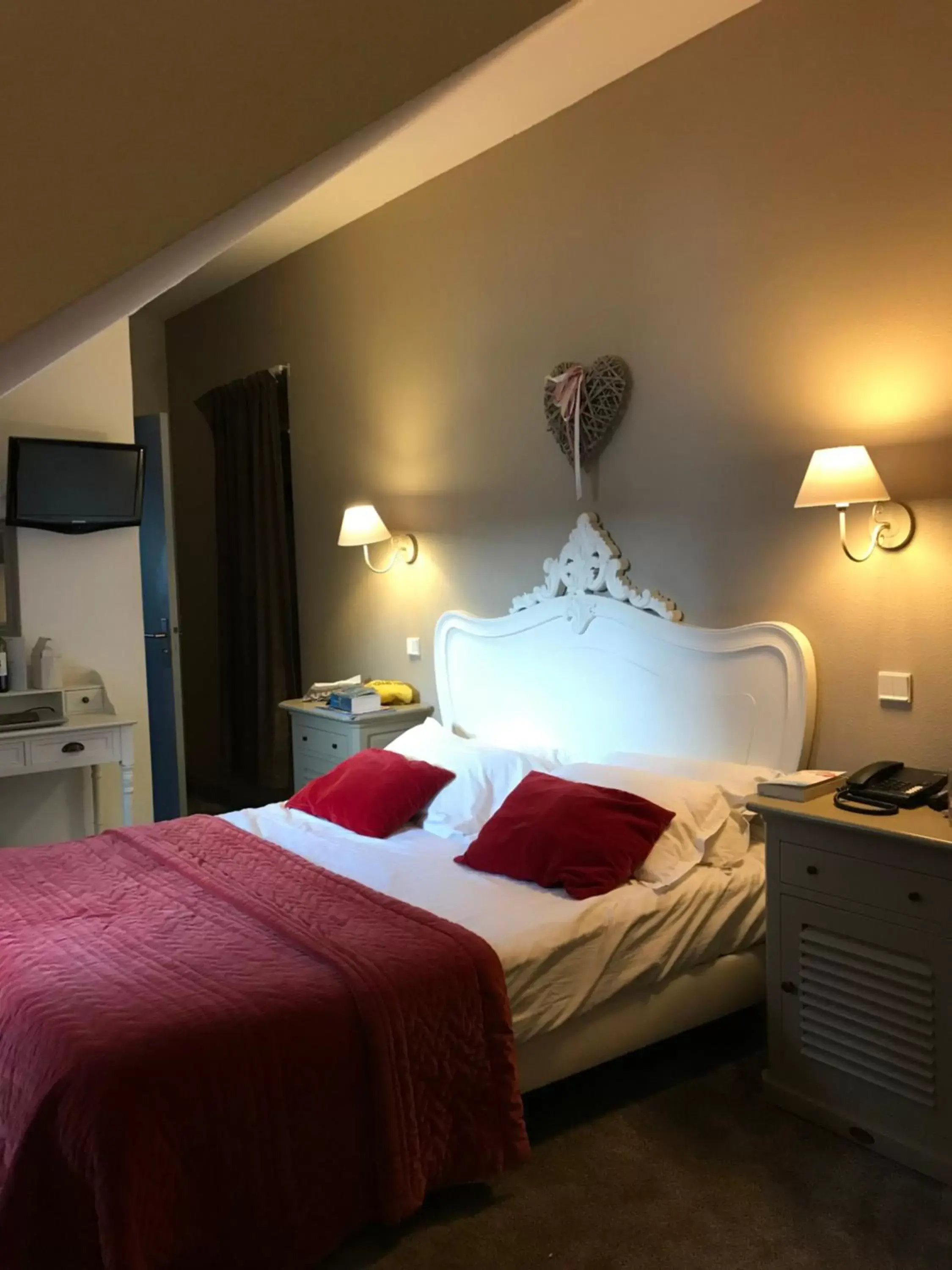 Bedroom, Bed in Hotel Arvor - O'Lodges by Arvor Bedroom, Bed in Hotel Arvor - O'Lodges by Arvor