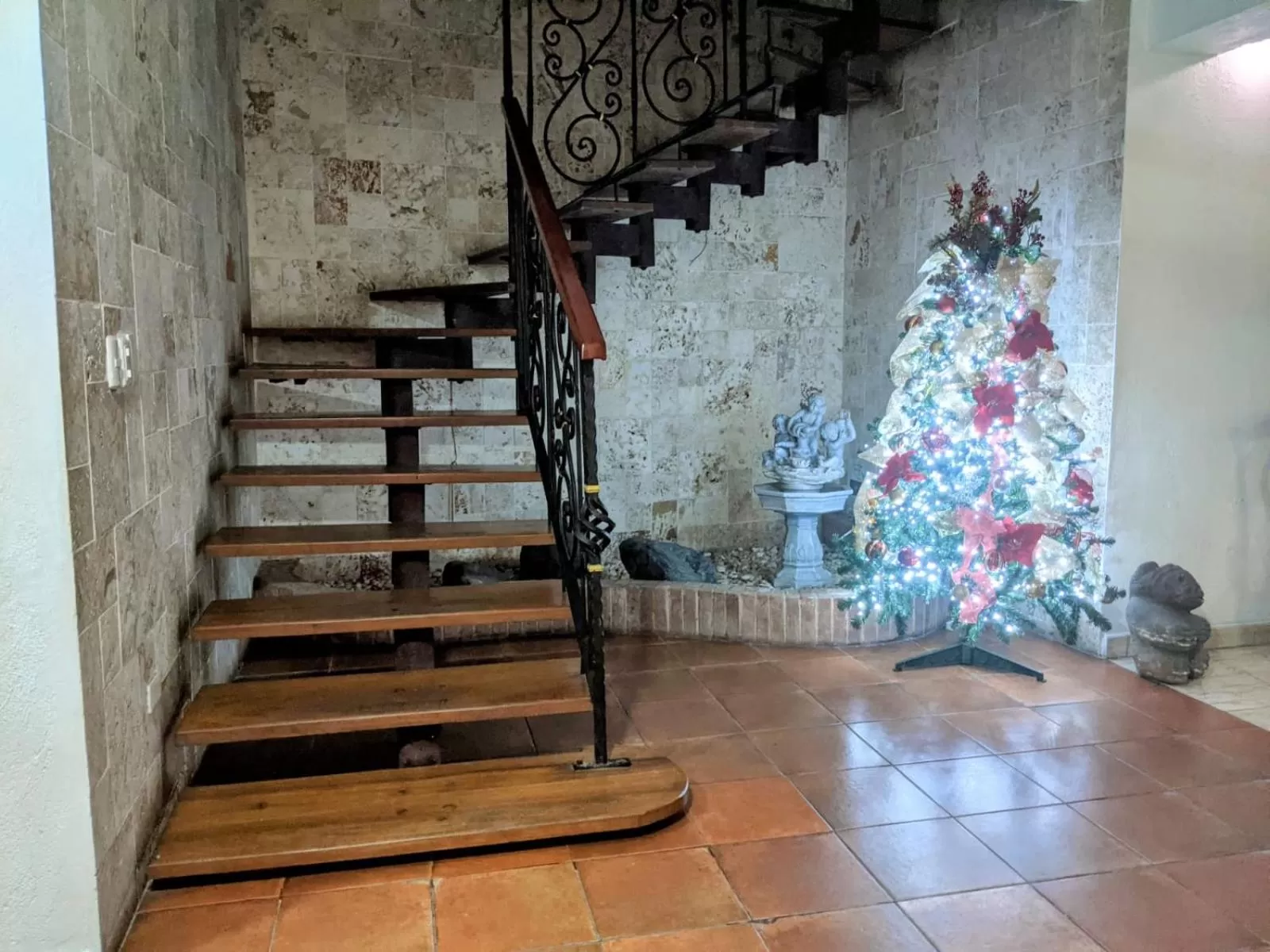 Ski School in Hotel Aluge