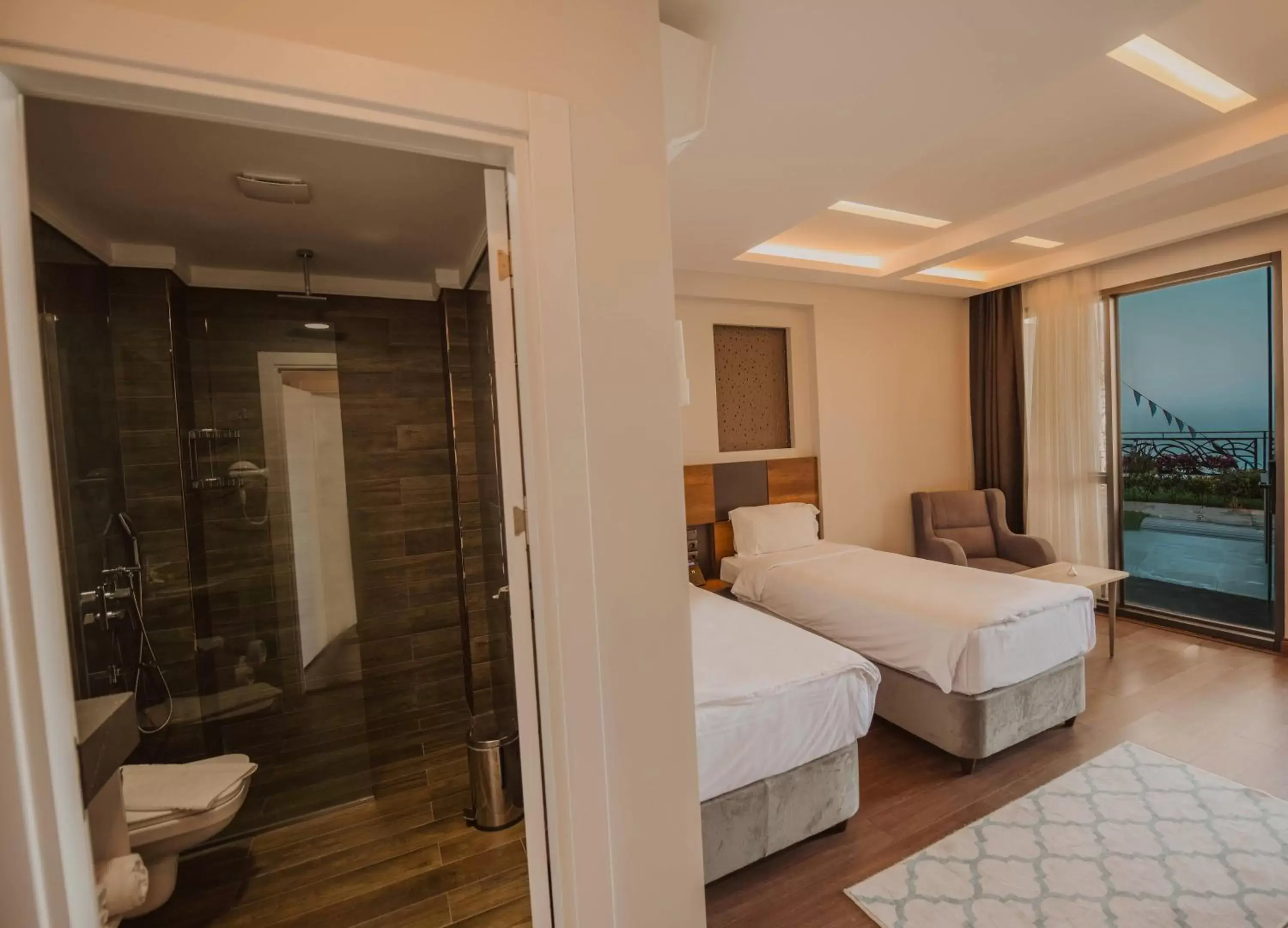 Massage in Peerless Villas Hotel