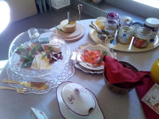 Food and drinks in ApartOne Altstadt-Hotel