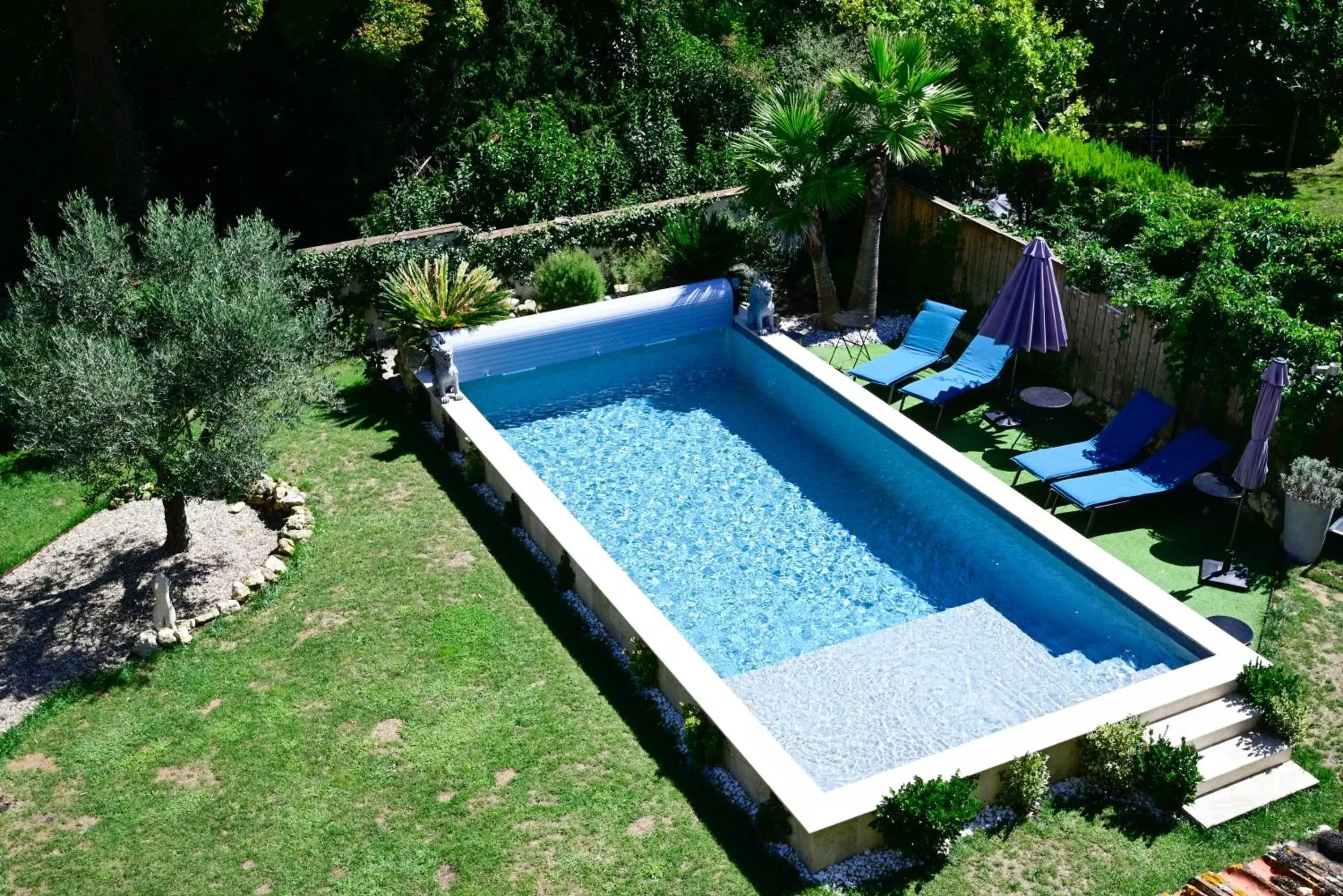 Swimming pool, Pool View in Pavillon des Millésimes