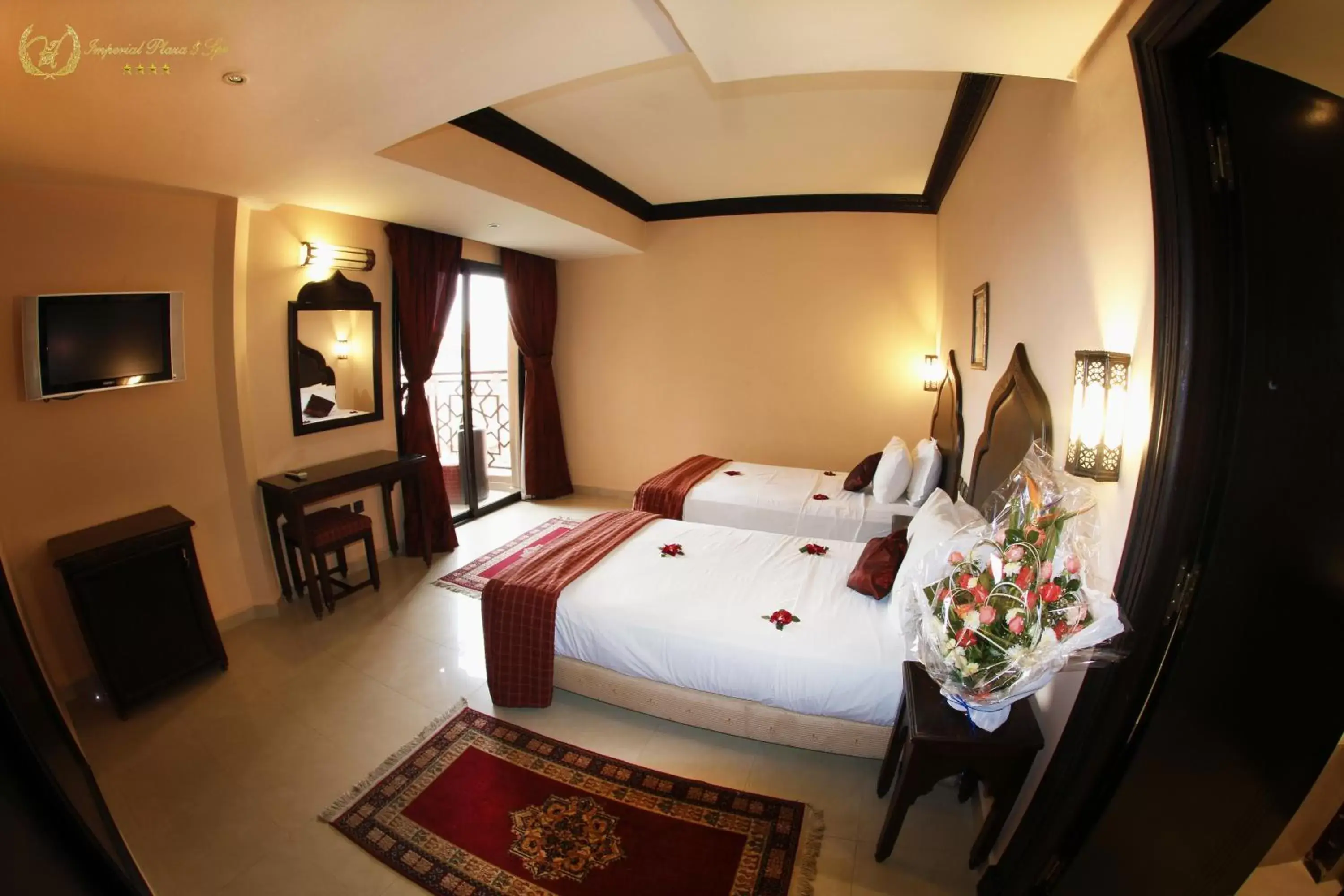 Property building, Bed in Hotel Imperial Plaza & Spa