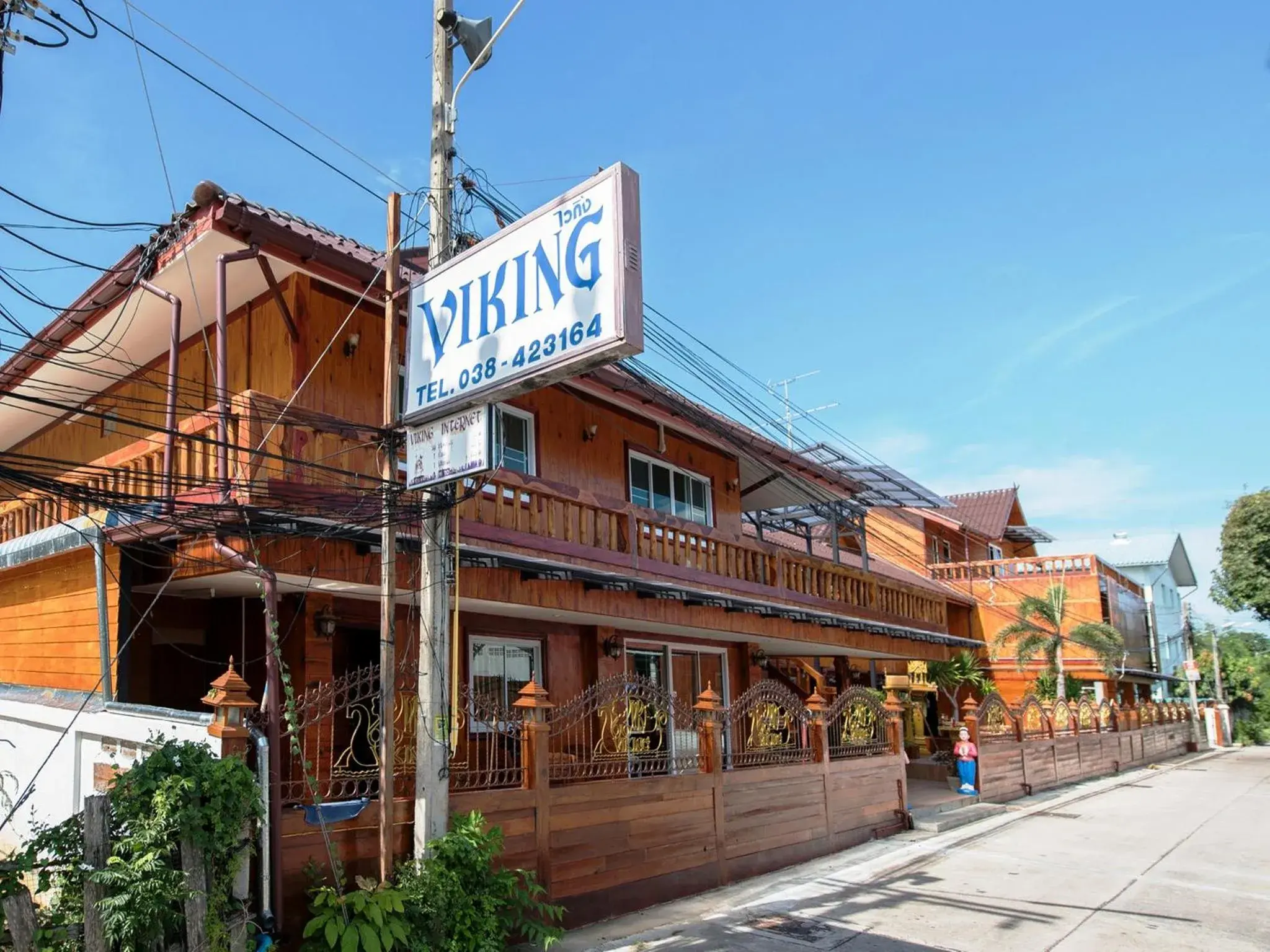 Facade/entrance, Property Building in Viking Resort