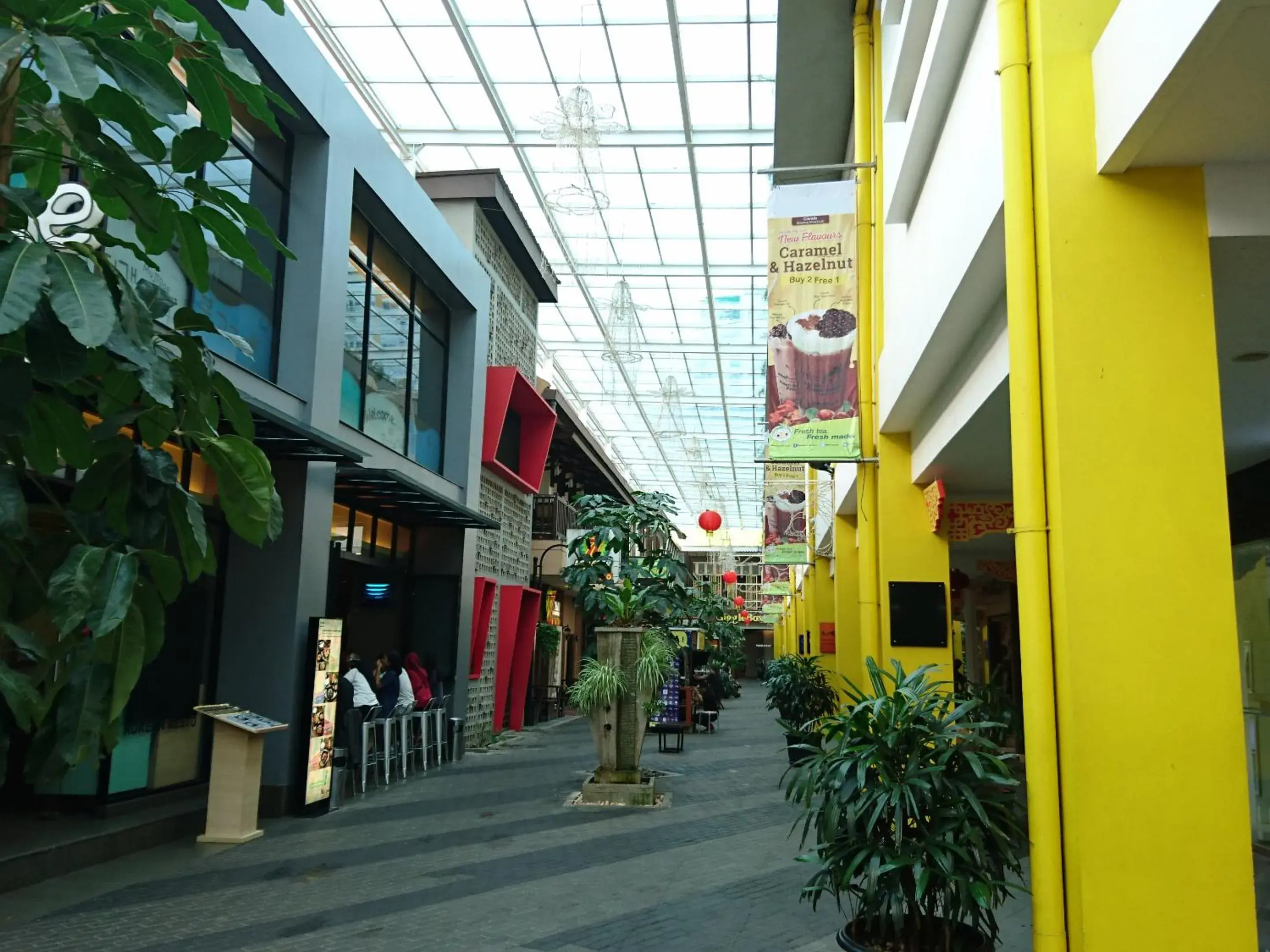 Shopping Area, Facade/Entrance in Sensa Hotel Bandung