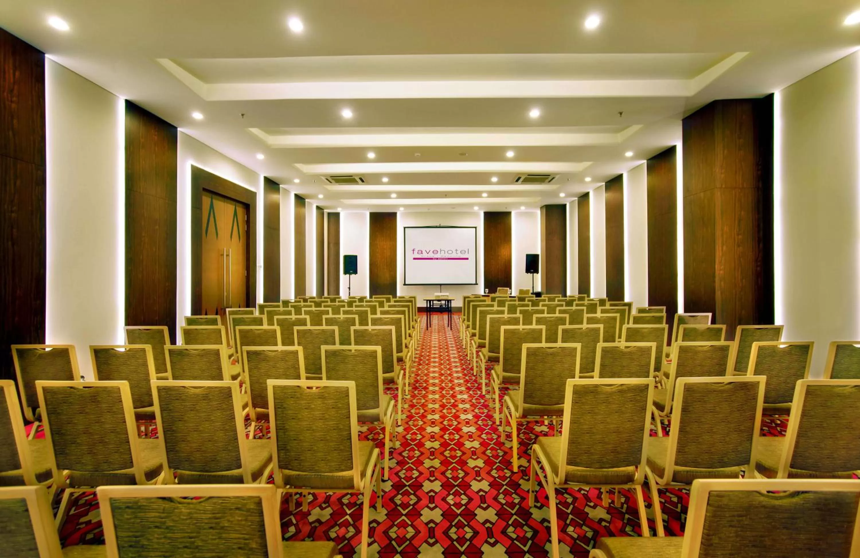 Business facilities in favehotel Braga