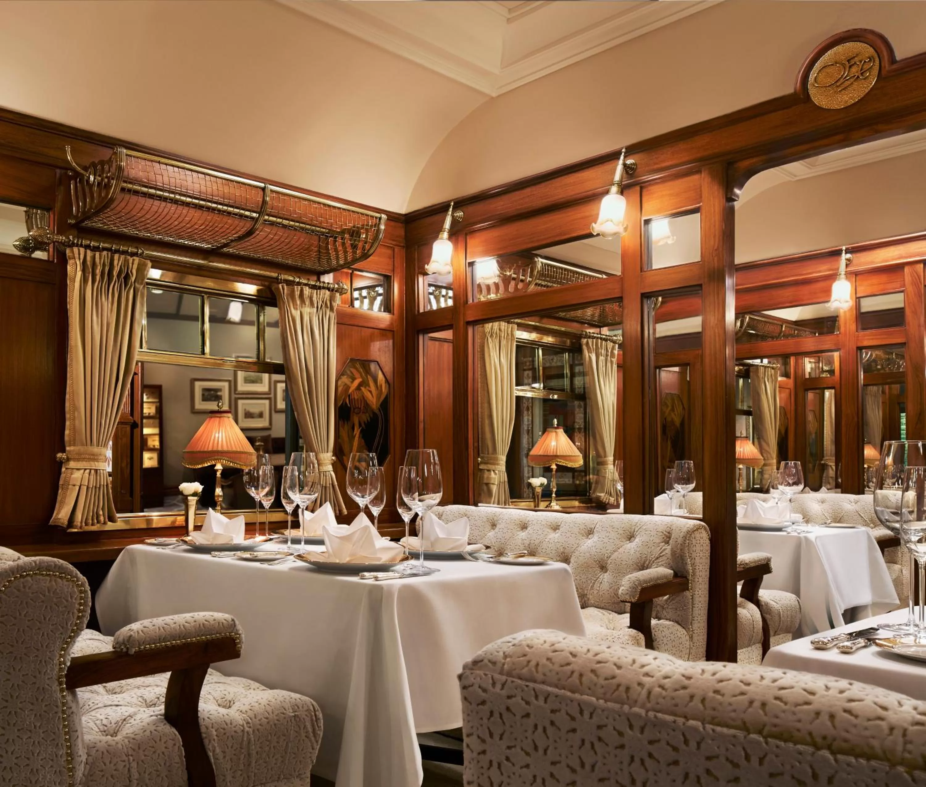 Restaurant/places to eat in Taj Palace, New Delhi