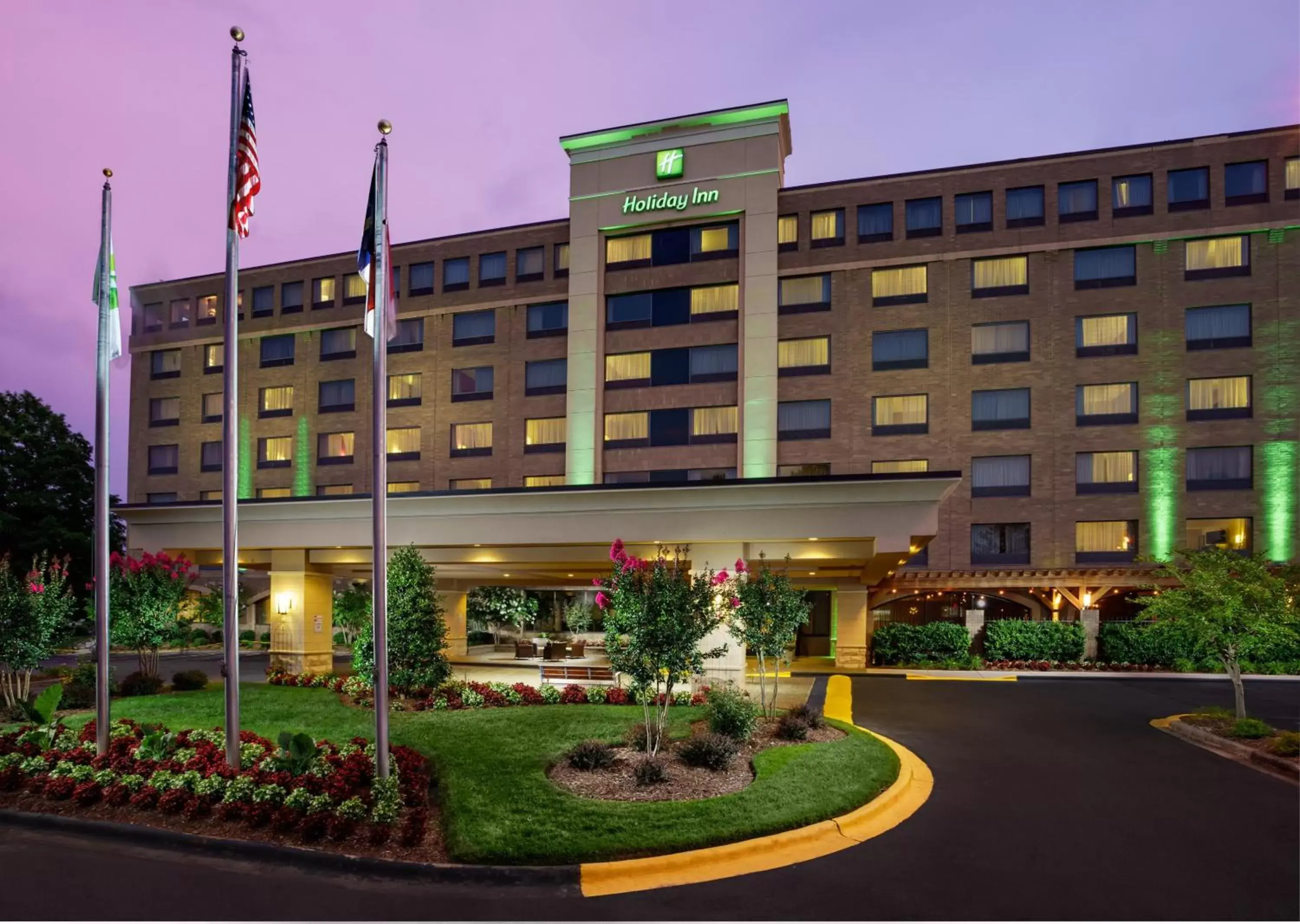 Property building in Holiday Inn Charlotte University, an IHG Hotel