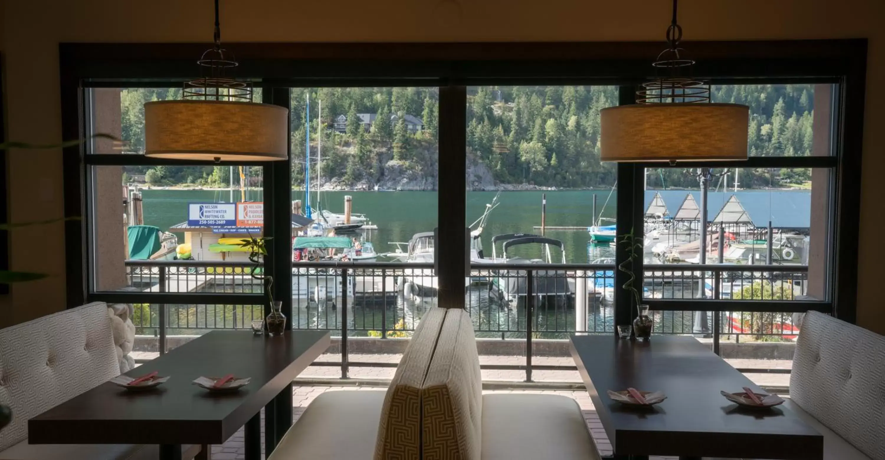 Restaurant/Places to Eat in Prestige Lakeside Resort, WorldHotels Elite