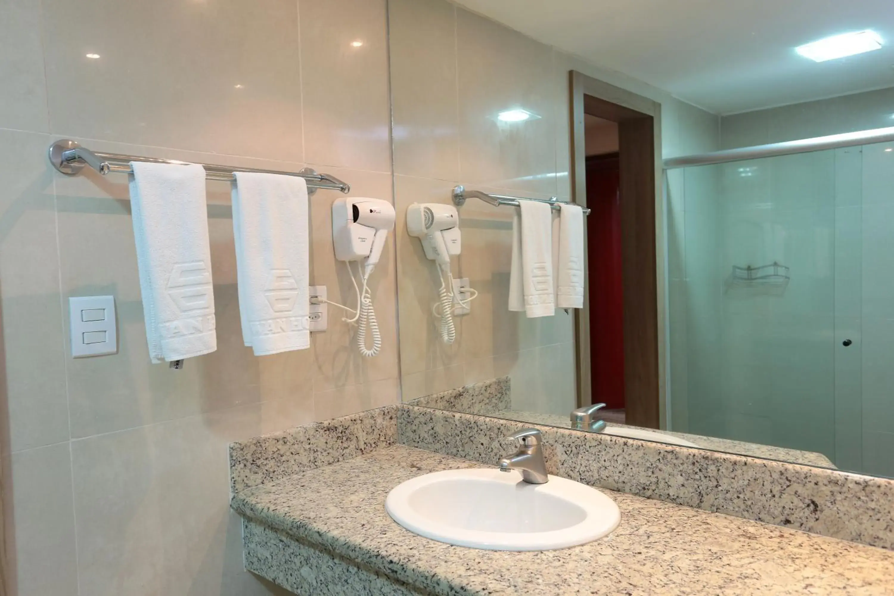 Shower, Bathroom in Taiwan Hotel