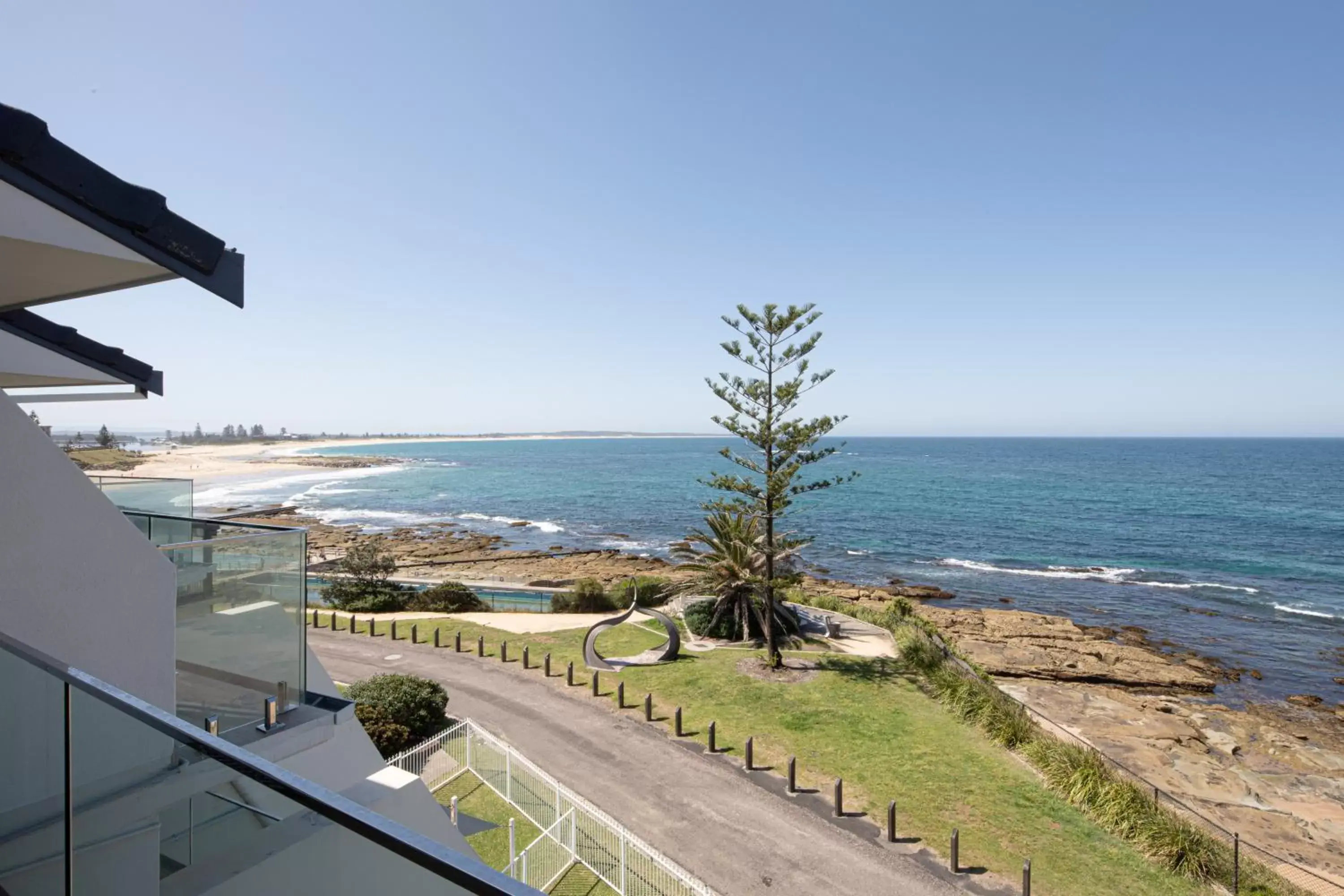 Balcony/Terrace, Sea View in Ocean Front Motel