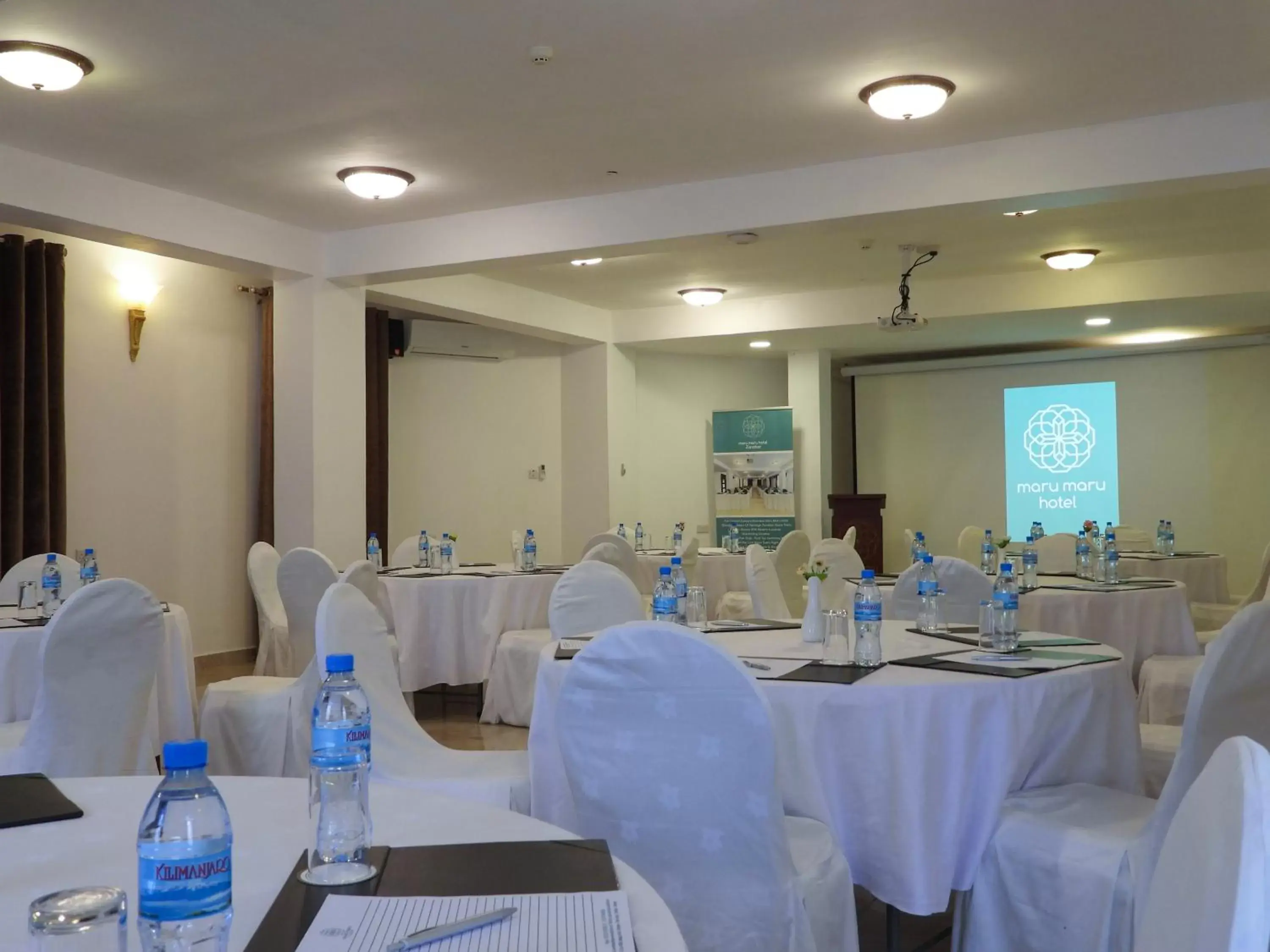 Meeting/conference room, Banquet Facilities in Maru Maru Hotel