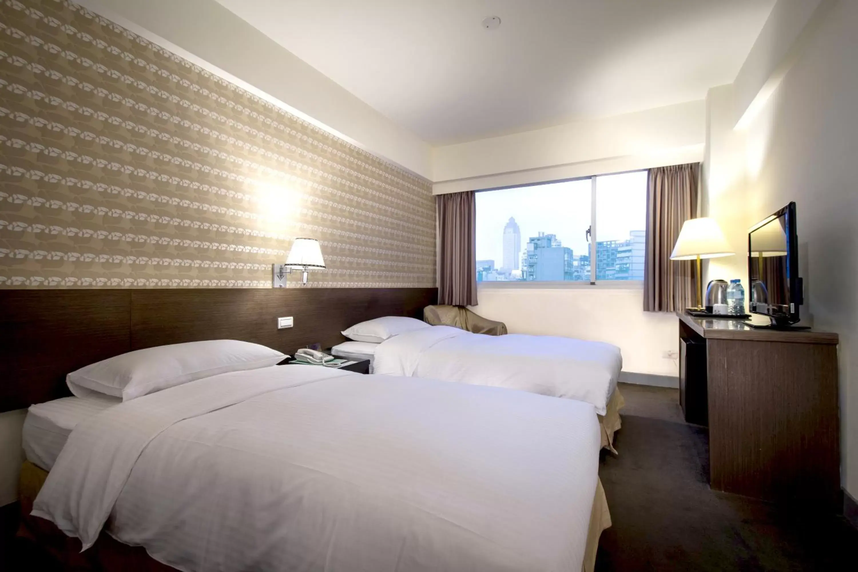 Photo of the whole room, Bed in New World Hotel