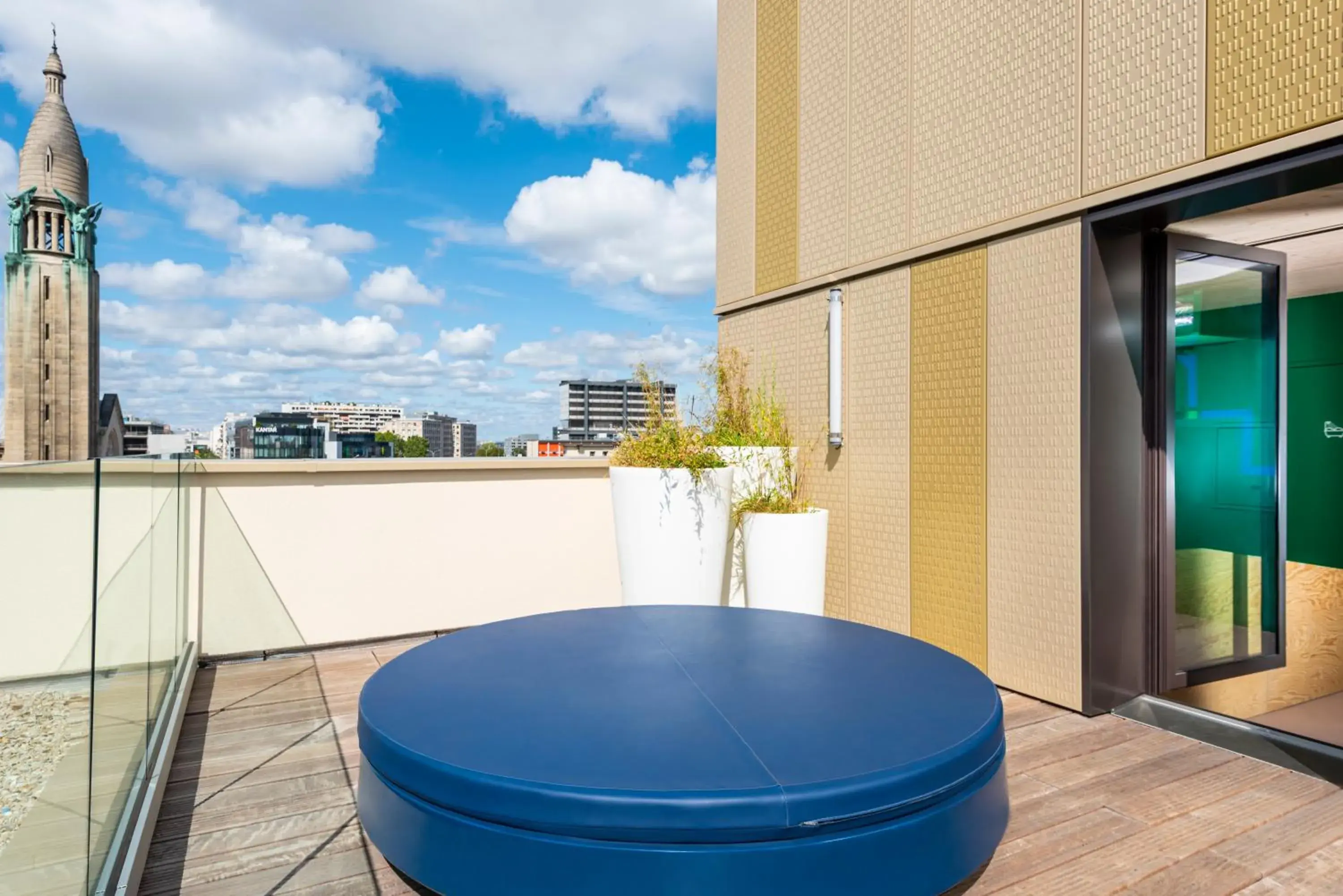 View (from property/room) in JO&JOE Paris Gentilly - Auberge de Jeunesse View (from property/room) in JO&JOE Paris Gentilly - Auberge de Jeunesse