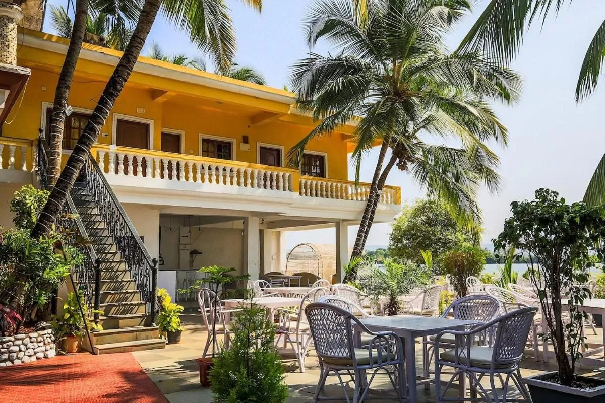 Property Building in M aples Jacks Place