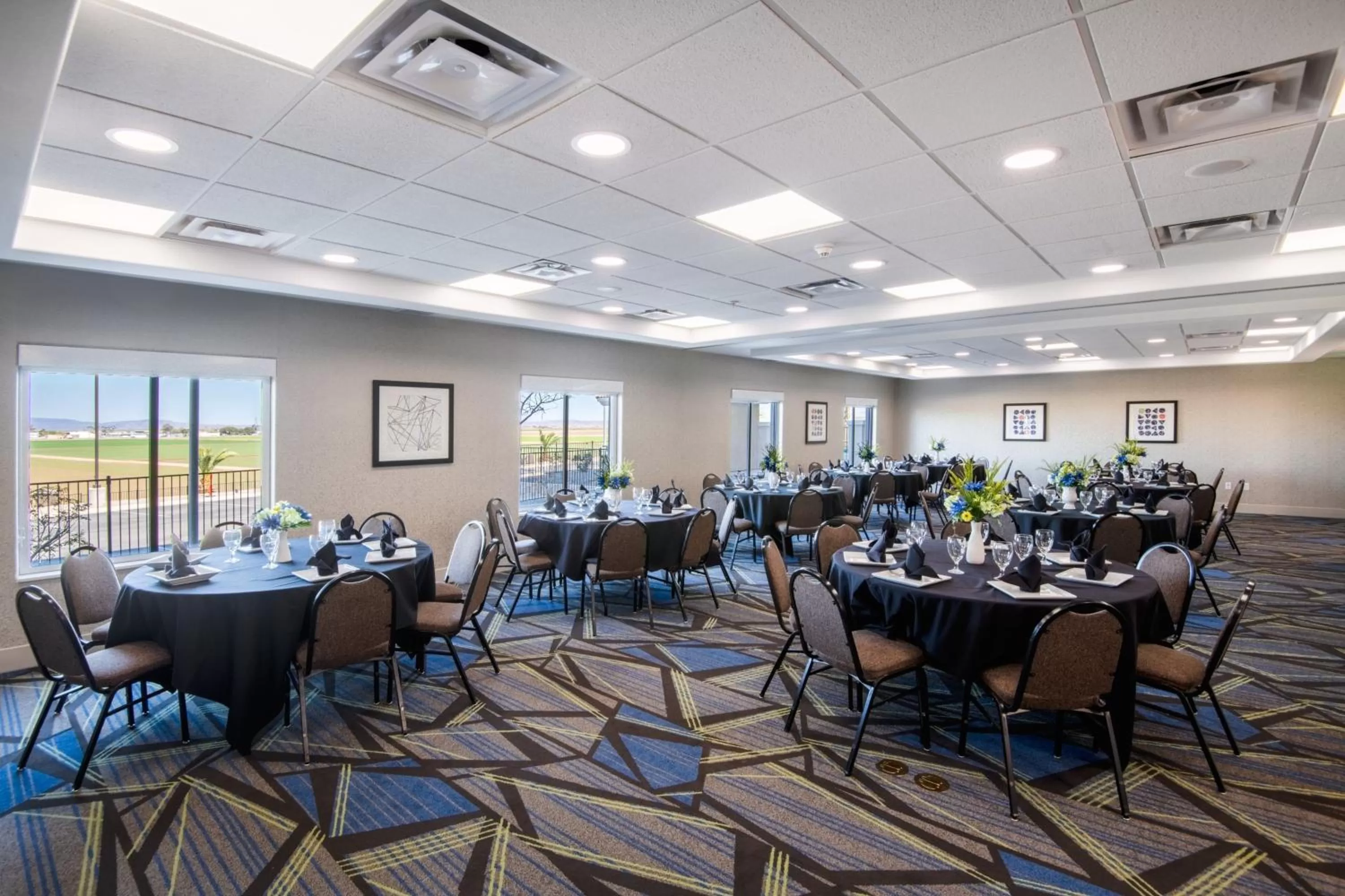 Meeting/conference room in Holiday Inn Express Hotel & Suites Yuma by IHG