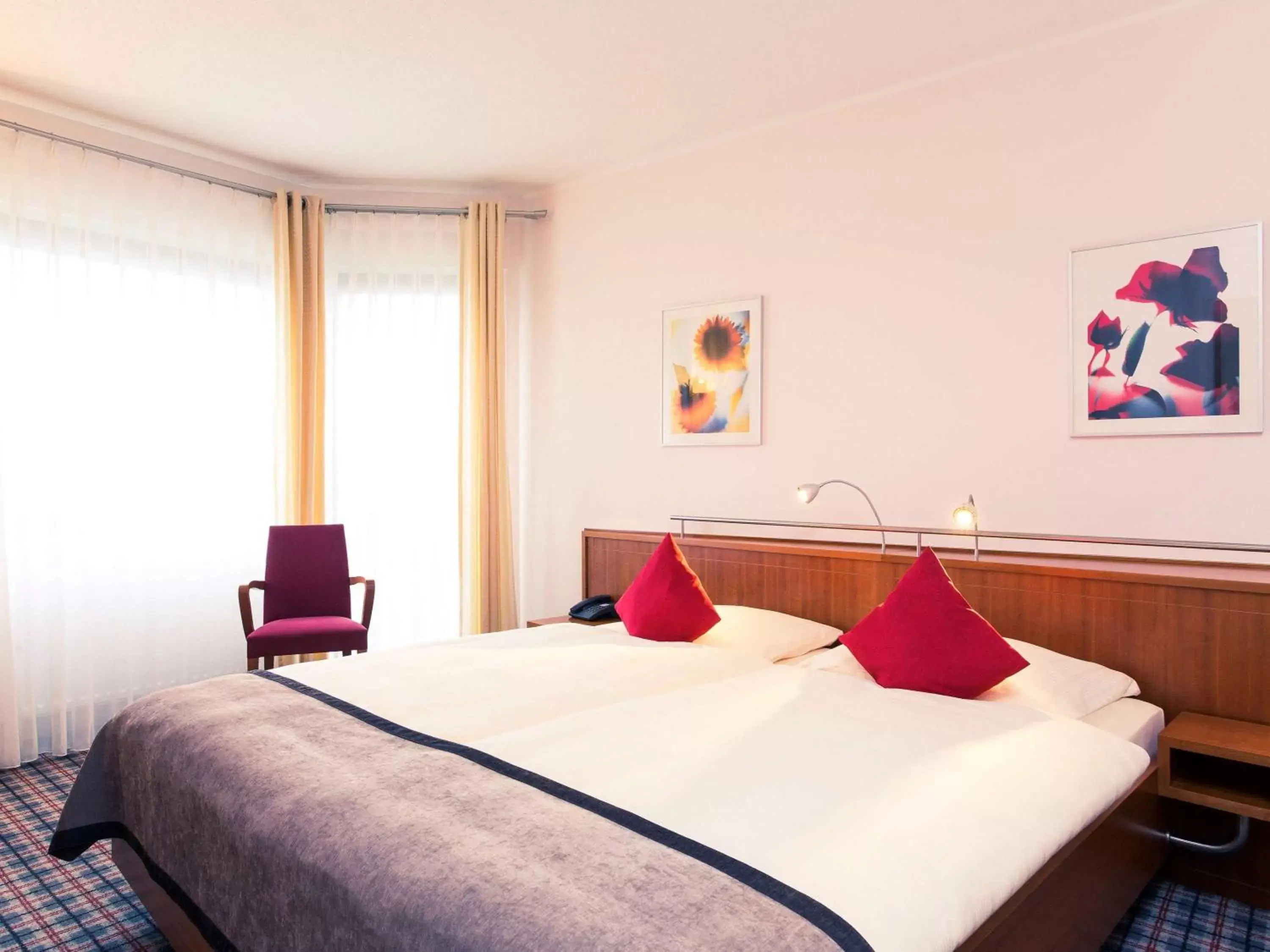 Bedroom, Bed in Mercure Hotel Dortmund Messe & Kongress