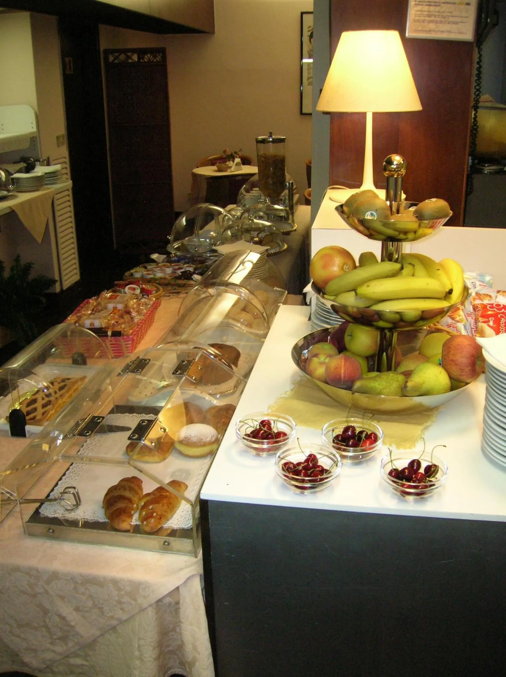 Food and drinks in Hotel Molise 2