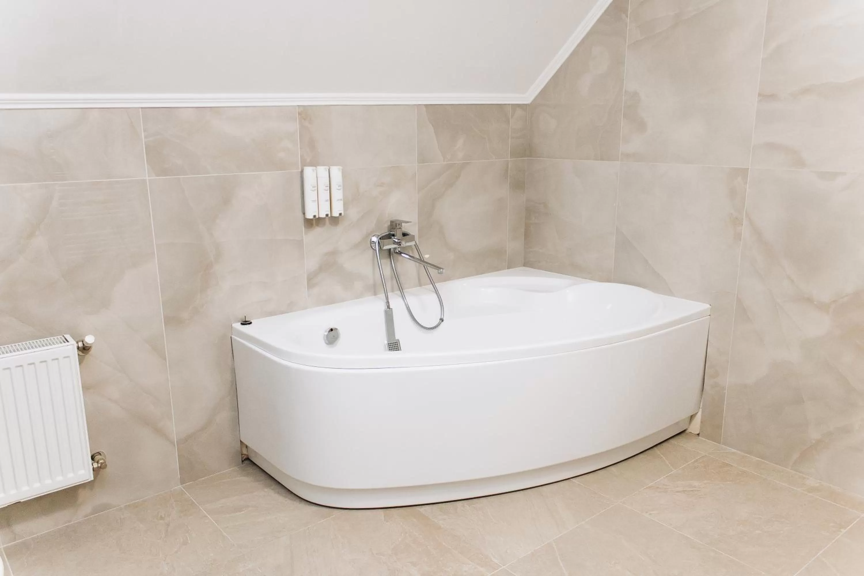 Bathroom in Eduard Hotel