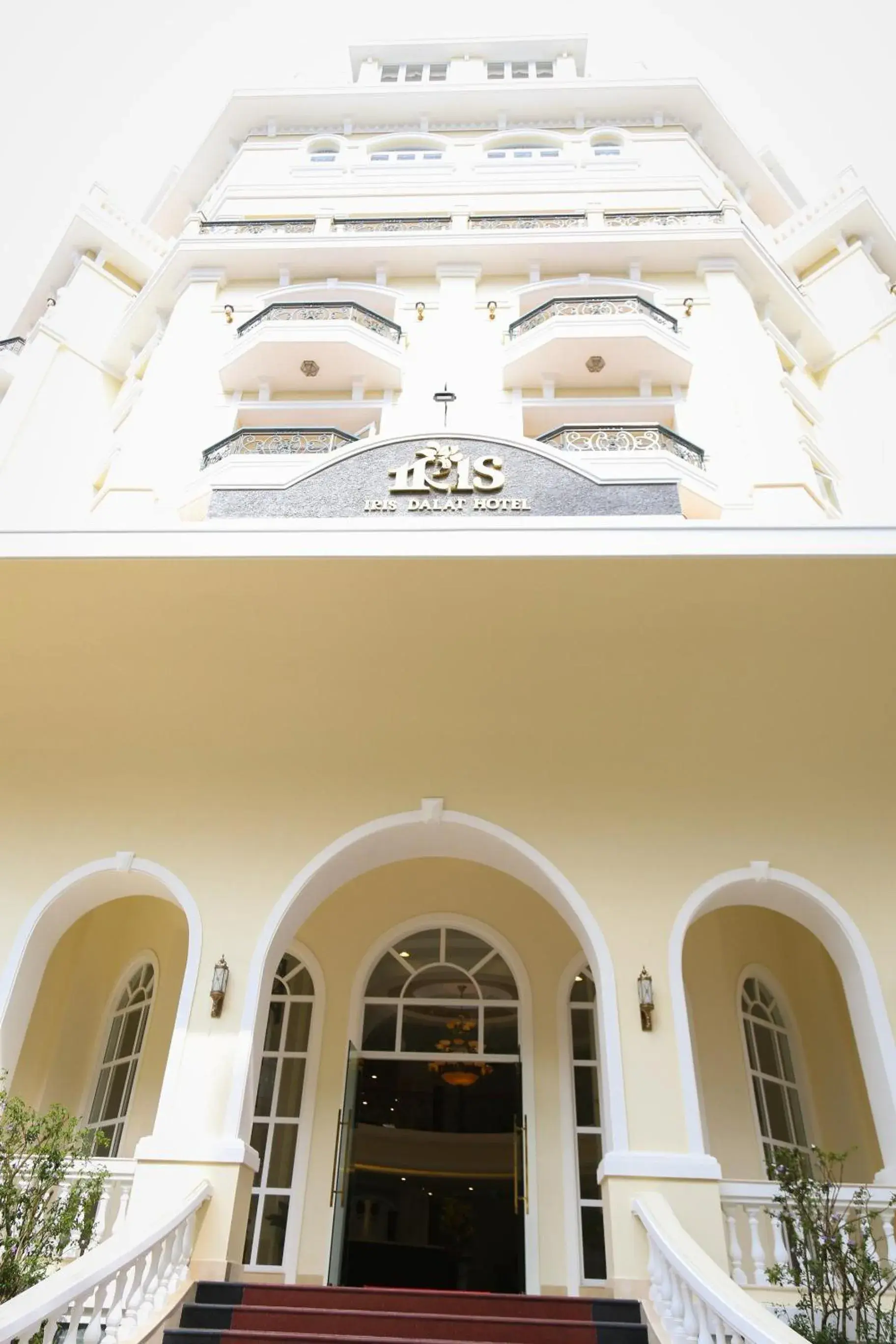 Facade/entrance, Property Building in Iris Dalat Hotel