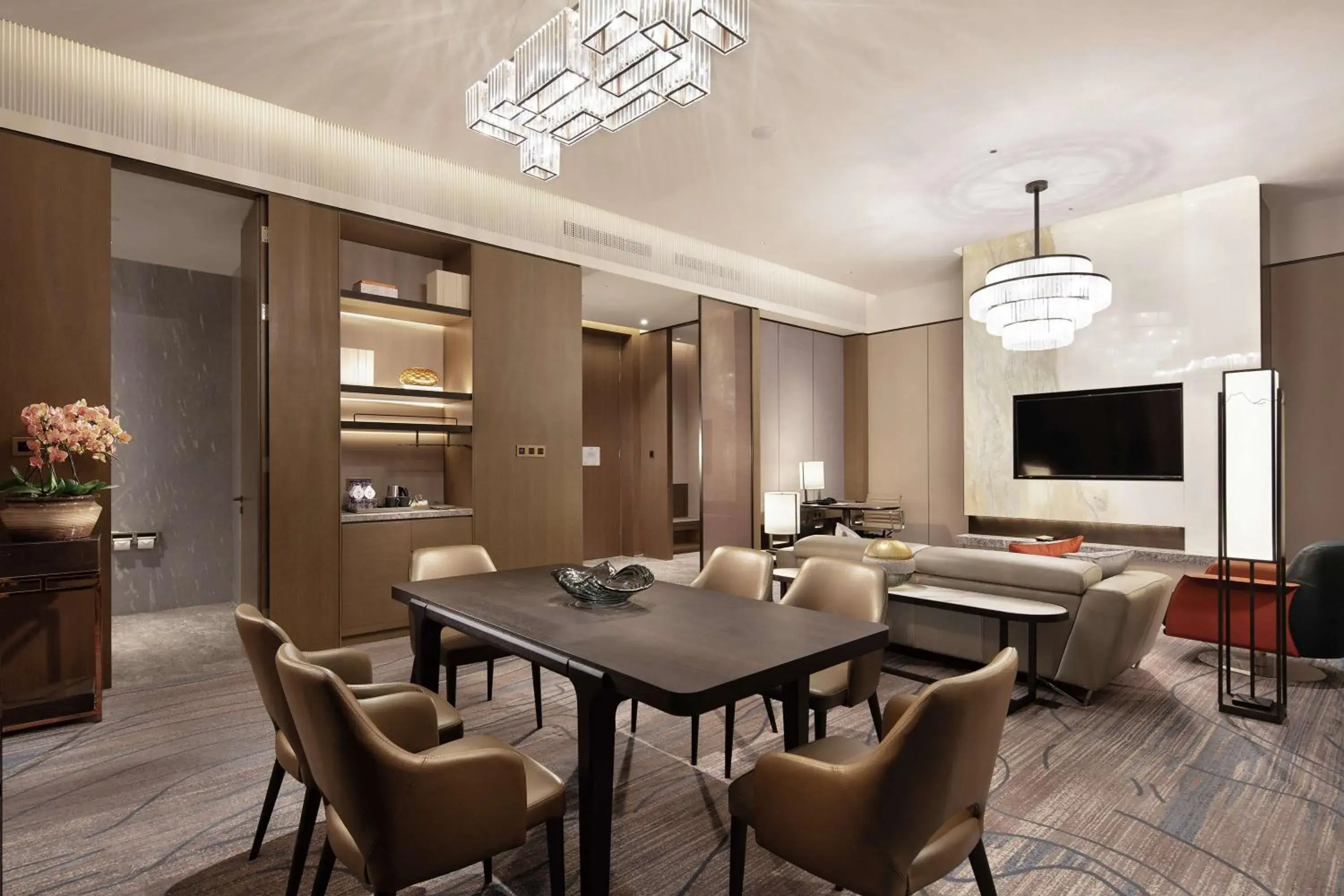 Bedroom, Dining Area in Doubletree By Hilton Suzhou Wujiang