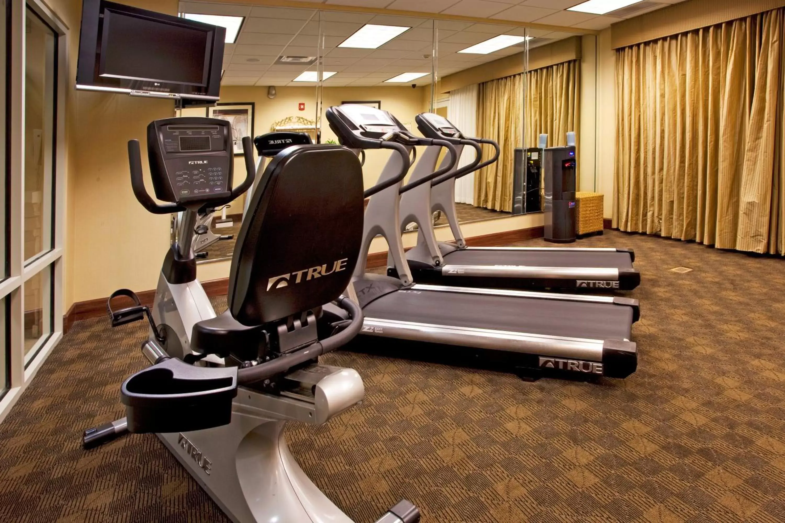 Fitness centre/facilities, Fitness Center/Facilities in Holiday Inn Express & Suites Columbus at Northlake, an IHG Hotel