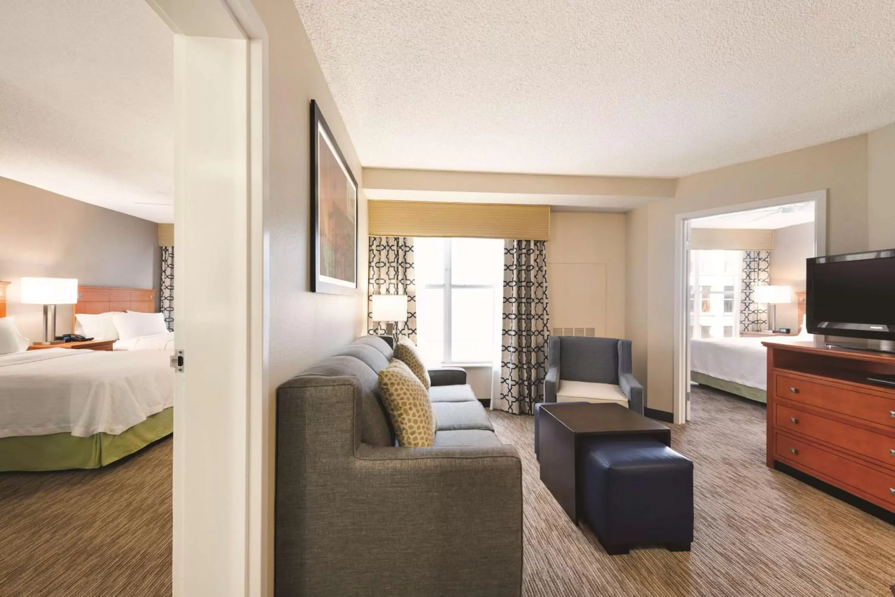 Living room in Homewood Suites by Hilton Orlando-Intl Drive/Convention Ctr