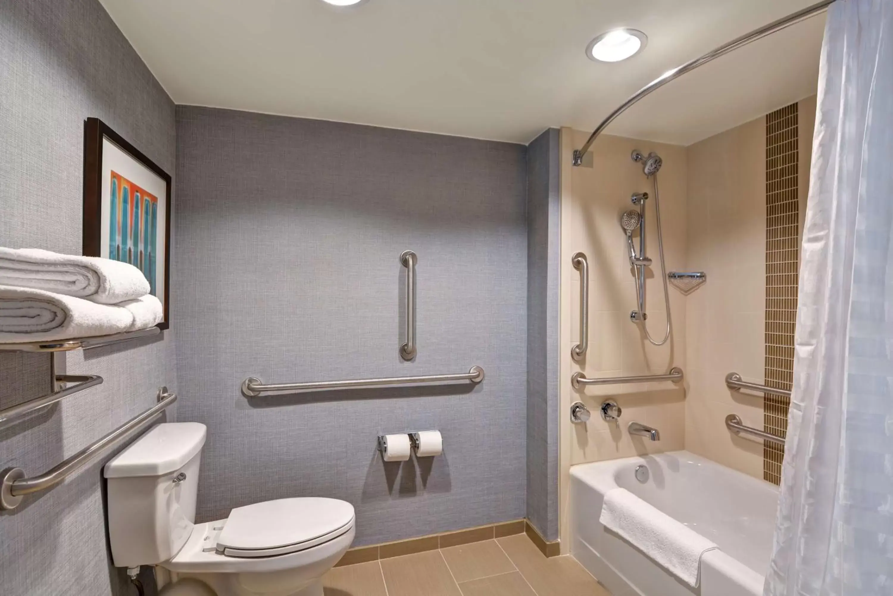 Double Room with Two Double Beds and Accessible Tub - Disability Access in Hyatt Place Birmingham/Hoover Double Room with Two Double Beds and Accessible Tub - Disability Access in Hyatt Place Birmingham/Hoover