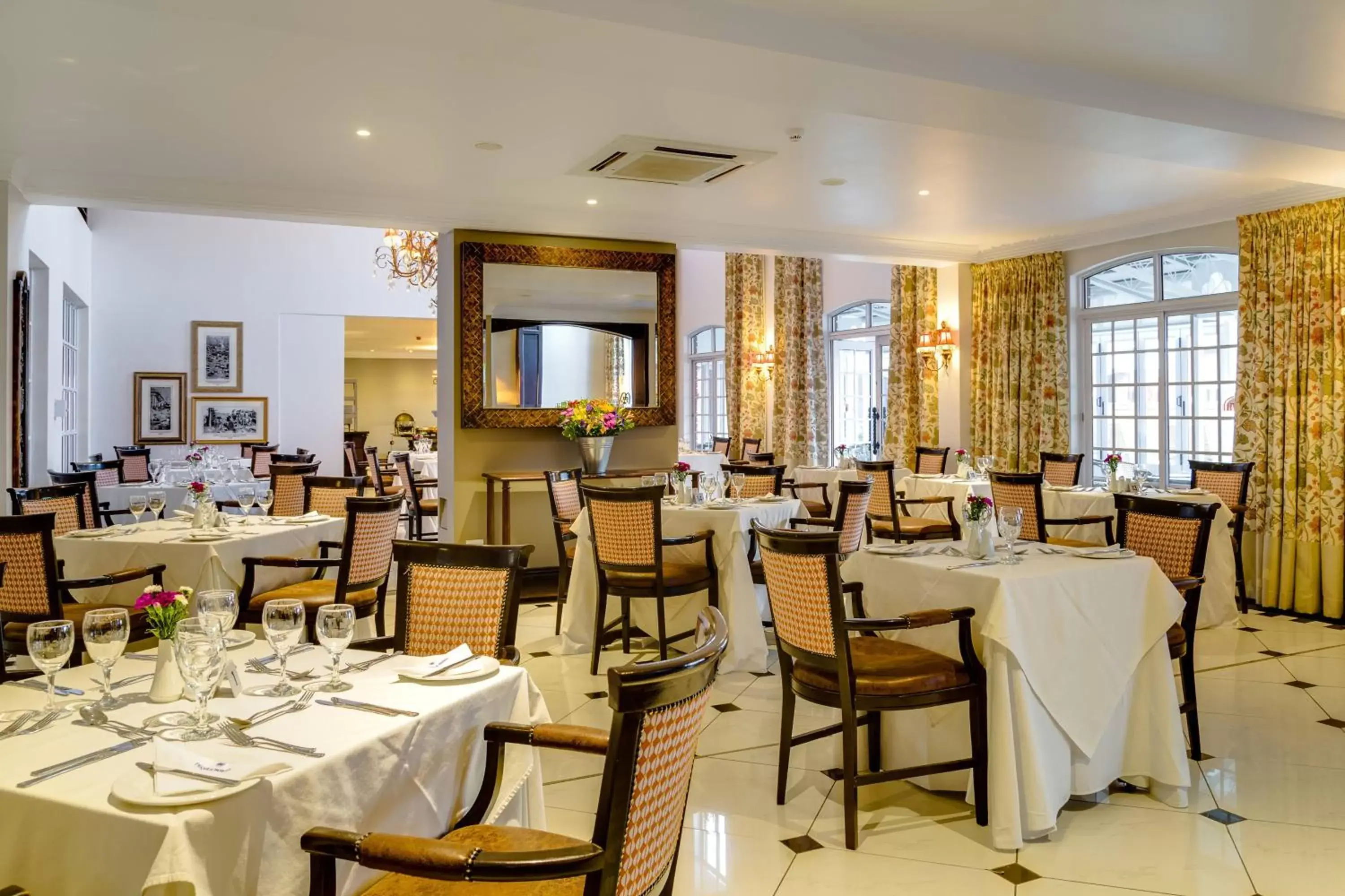 Restaurant/Places to Eat in Protea Hotel by Marriott Kimberley