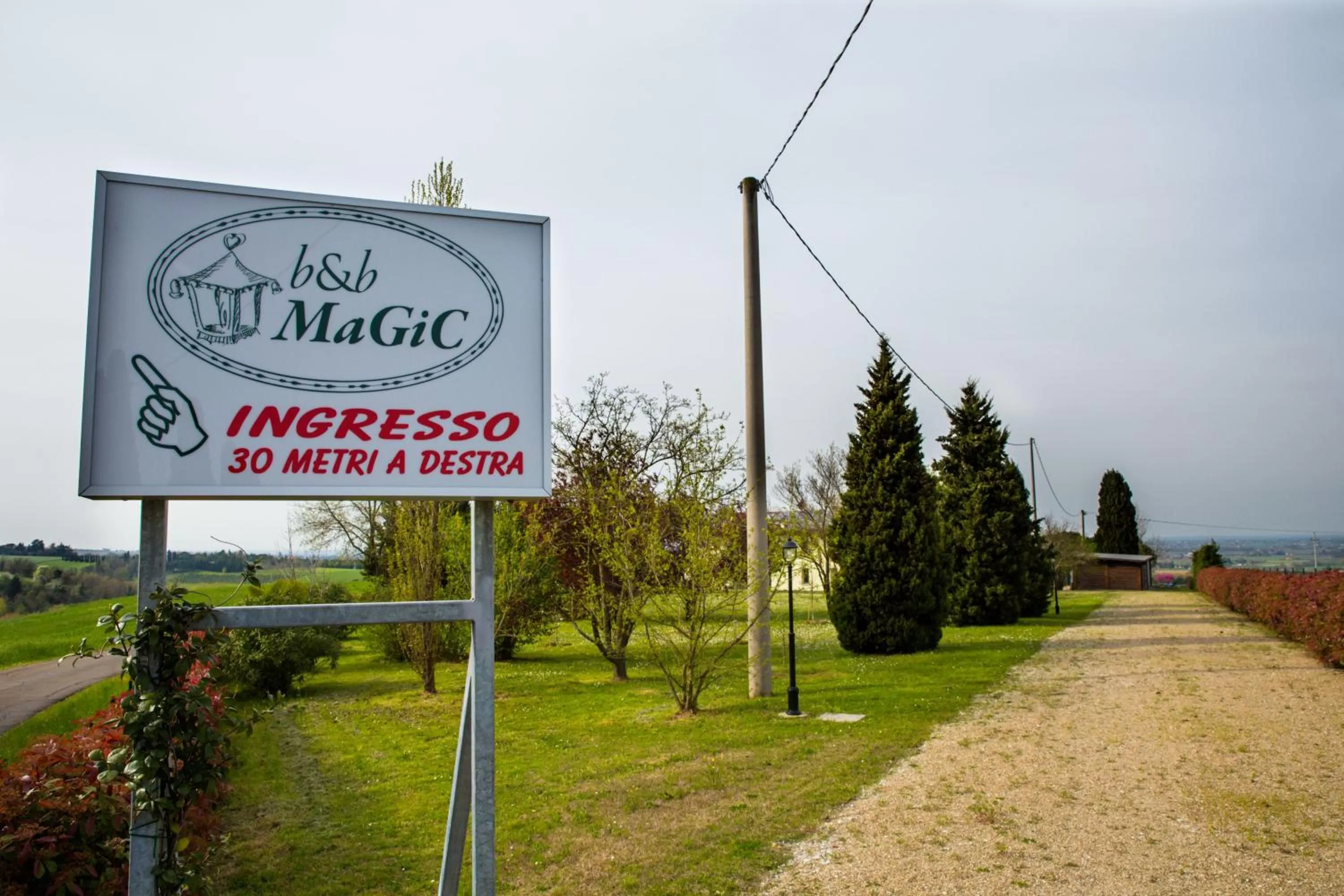 Property logo or sign in B&B Magic