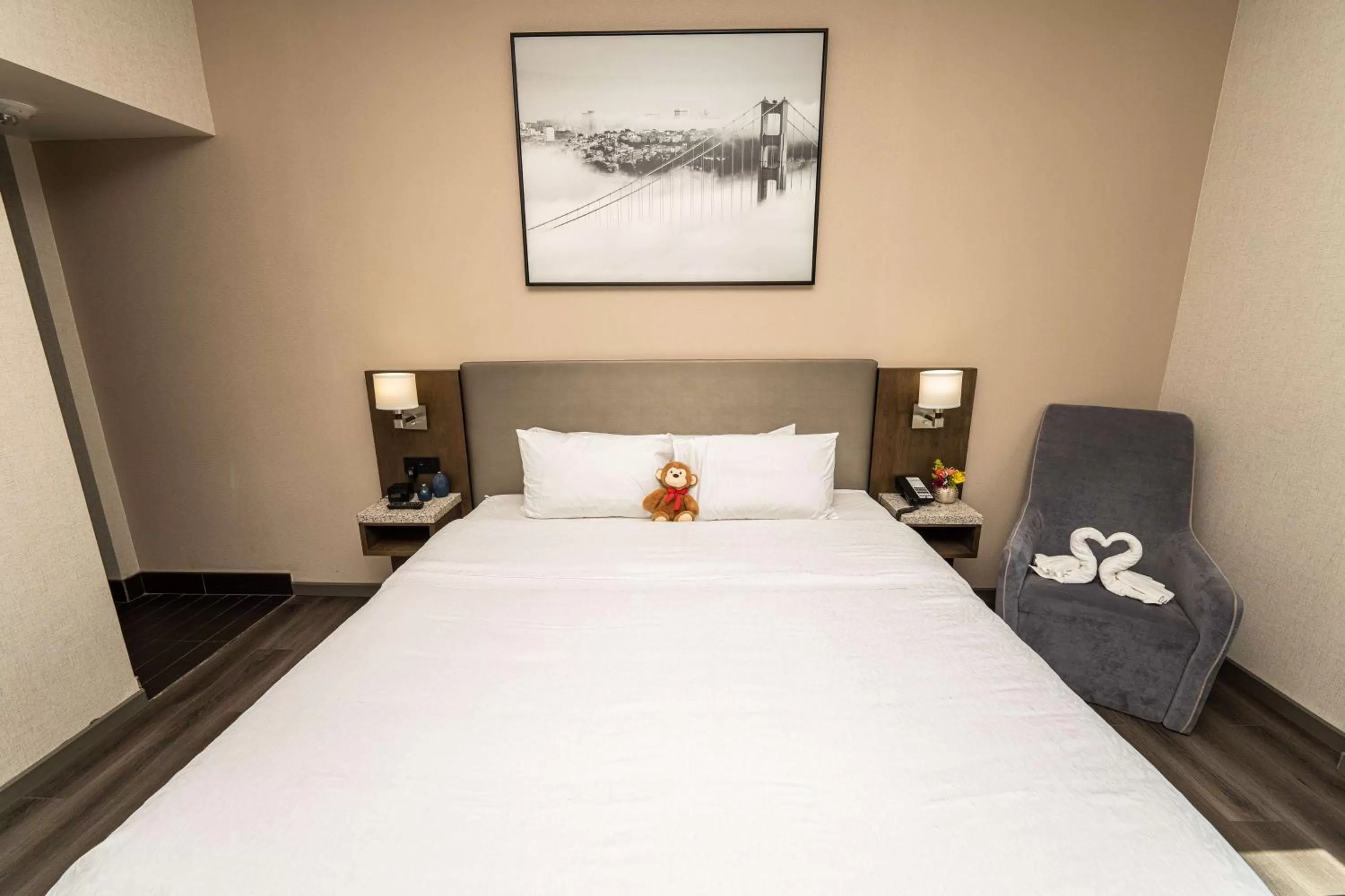 Bed in Hampton Inn San Francisco Downtown/Convention Center