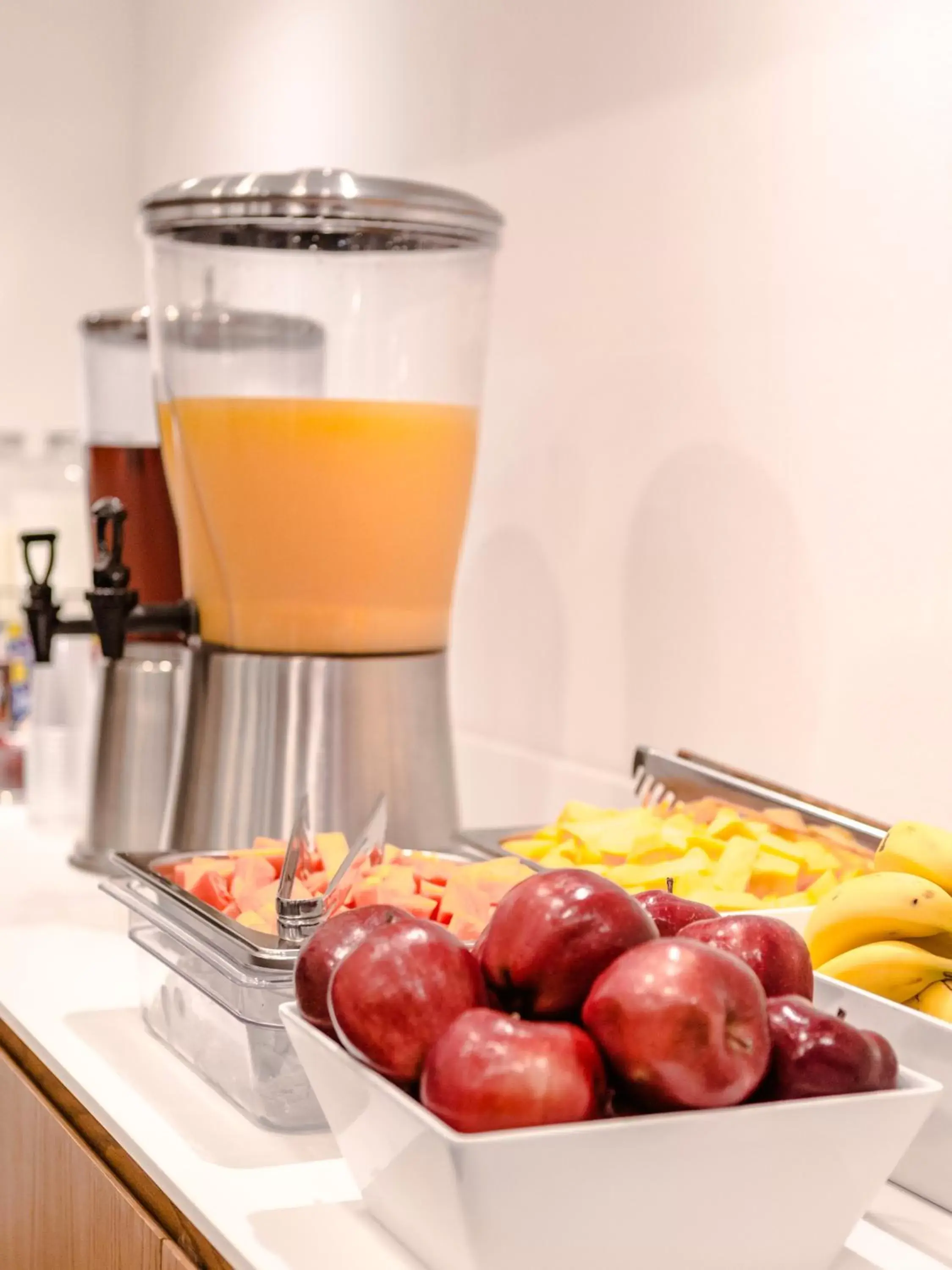 Food and drinks in Sleep Inn Guadalajara Galerias Food and drinks in Sleep Inn Guadalajara Galerias