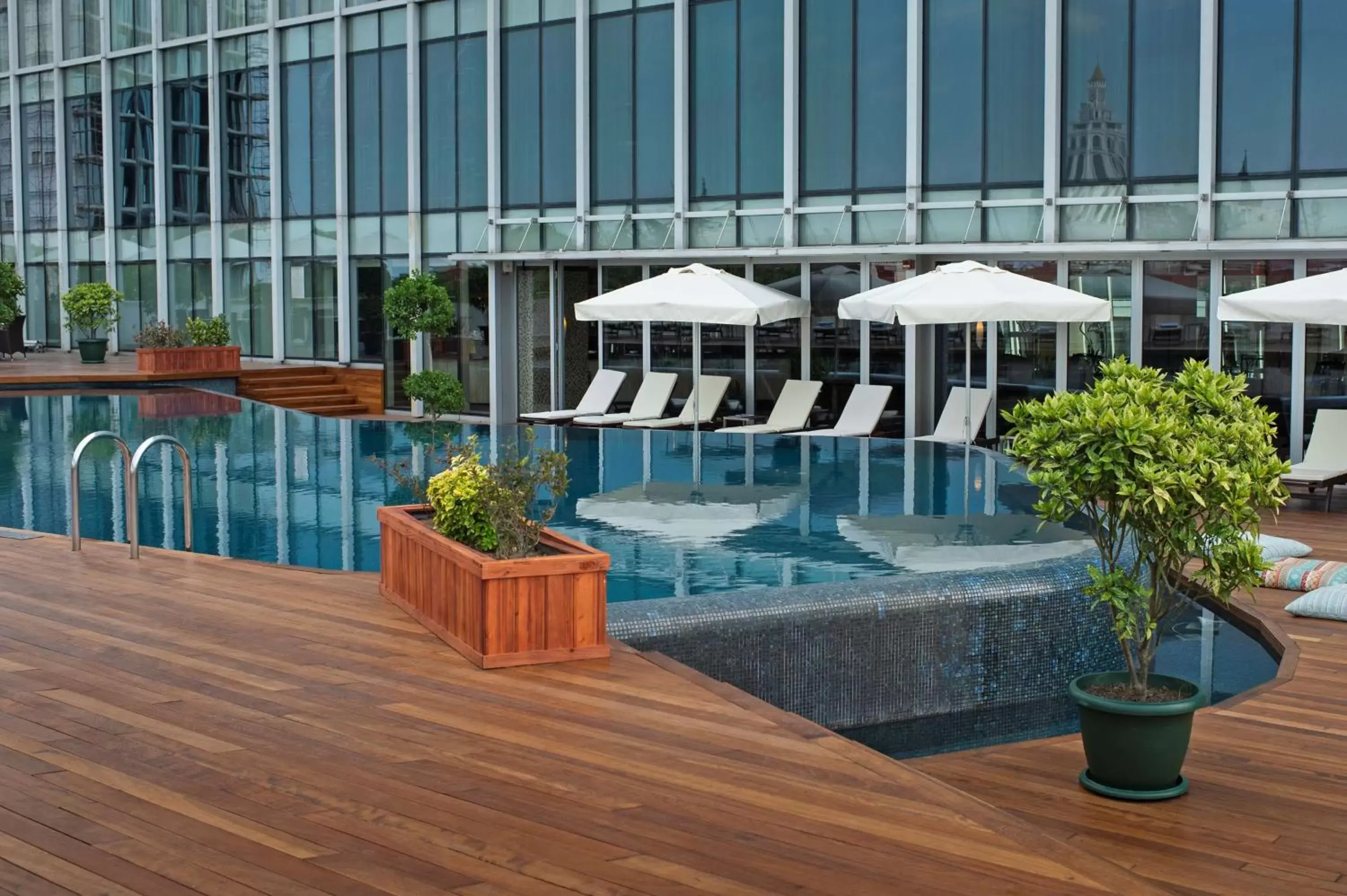 Activities, Swimming Pool in Radisson Blu Hotel Batumi